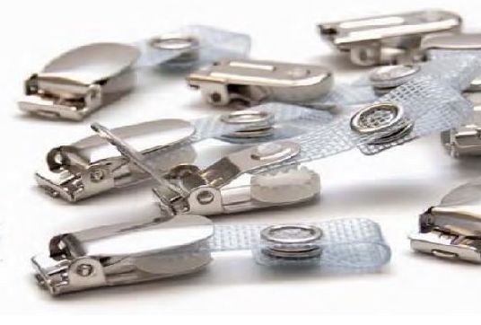 Clips metálicos con correa de vinilo: Productos de Solutar - Soluciones de tarjetas Clips metálicos con correa de vinilo: Productos de Solutar - Soluciones de tarjetas
