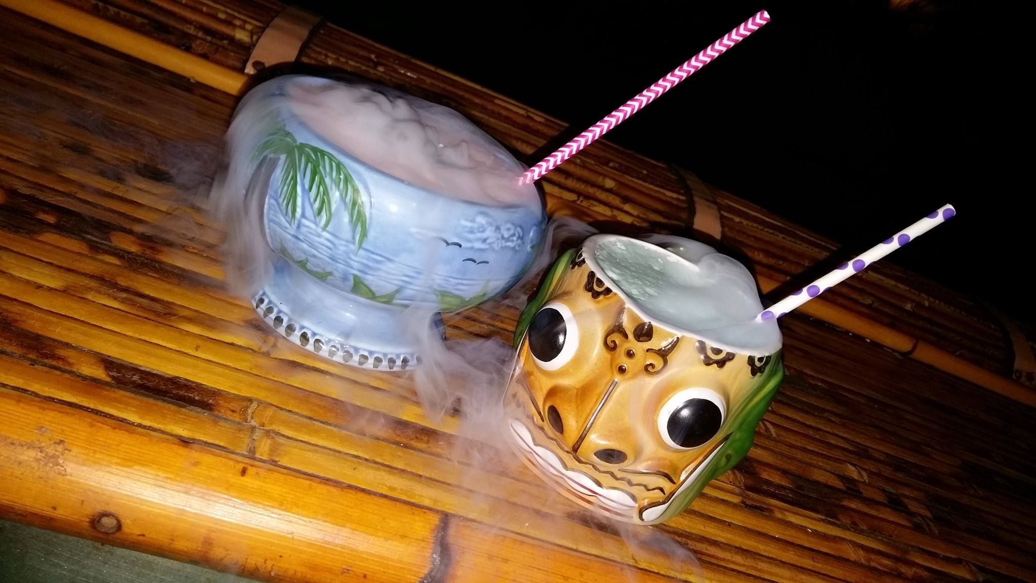Fuerte: Cócteles de Aloha Polinesian Bar Fuerte: Cócteles de Aloha Polinesian Bar