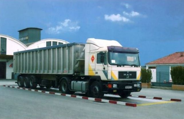 Báscula para camiones soterrada: Servicios de Pesajes La Mancha | Básculas Industriales Báscula para camiones soterrada: Servicios de Pesajes La Mancha | Básculas Industriales