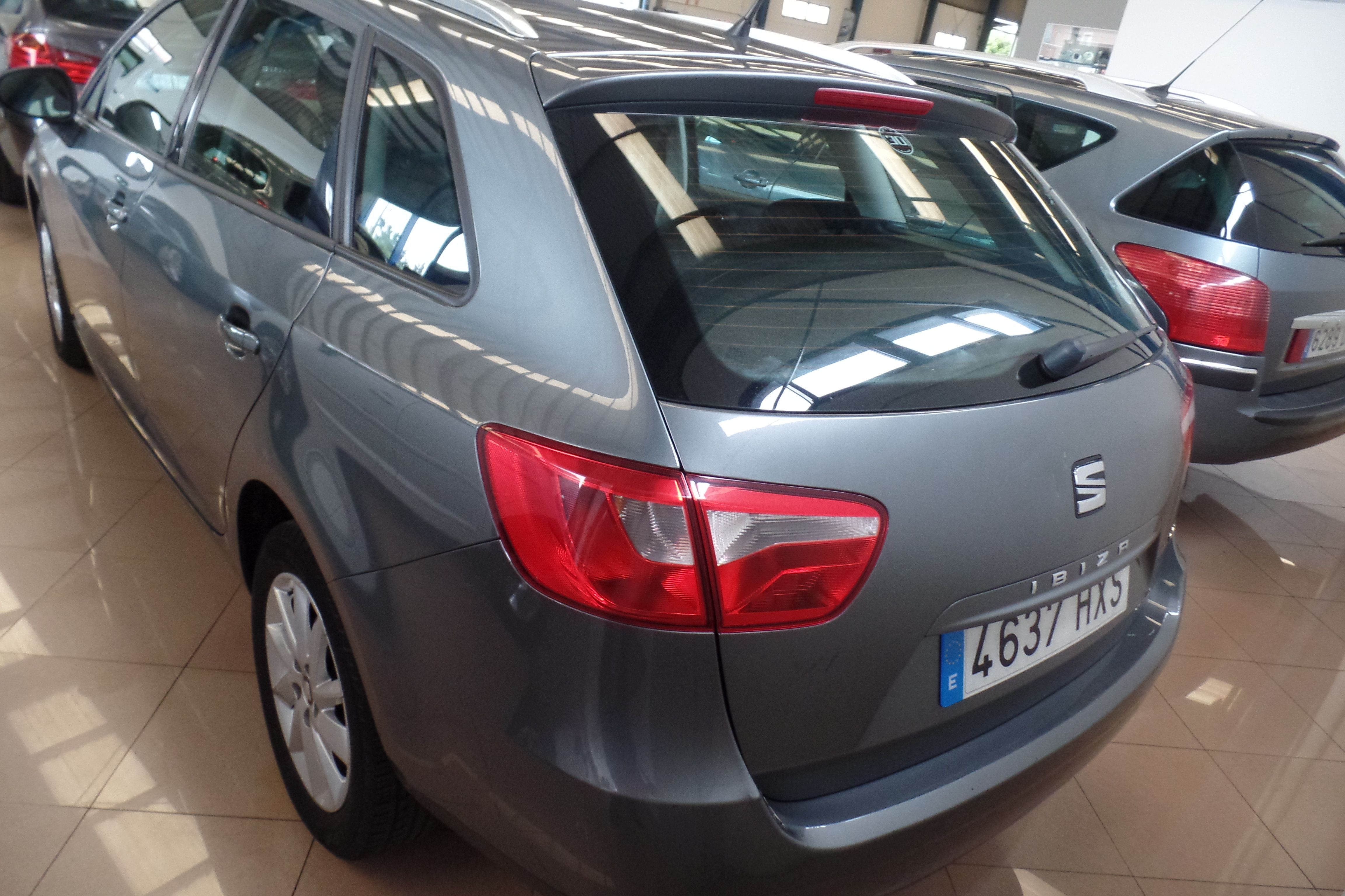 SEAT Ibiza ST 1.6 TDI 105cv Style (4637HSX): Servicios Peugeot de Senra Sport SEAT Ibiza ST 1.6 TDI 105cv Style (4637HSX): Servicios Peugeot de Senra Sport