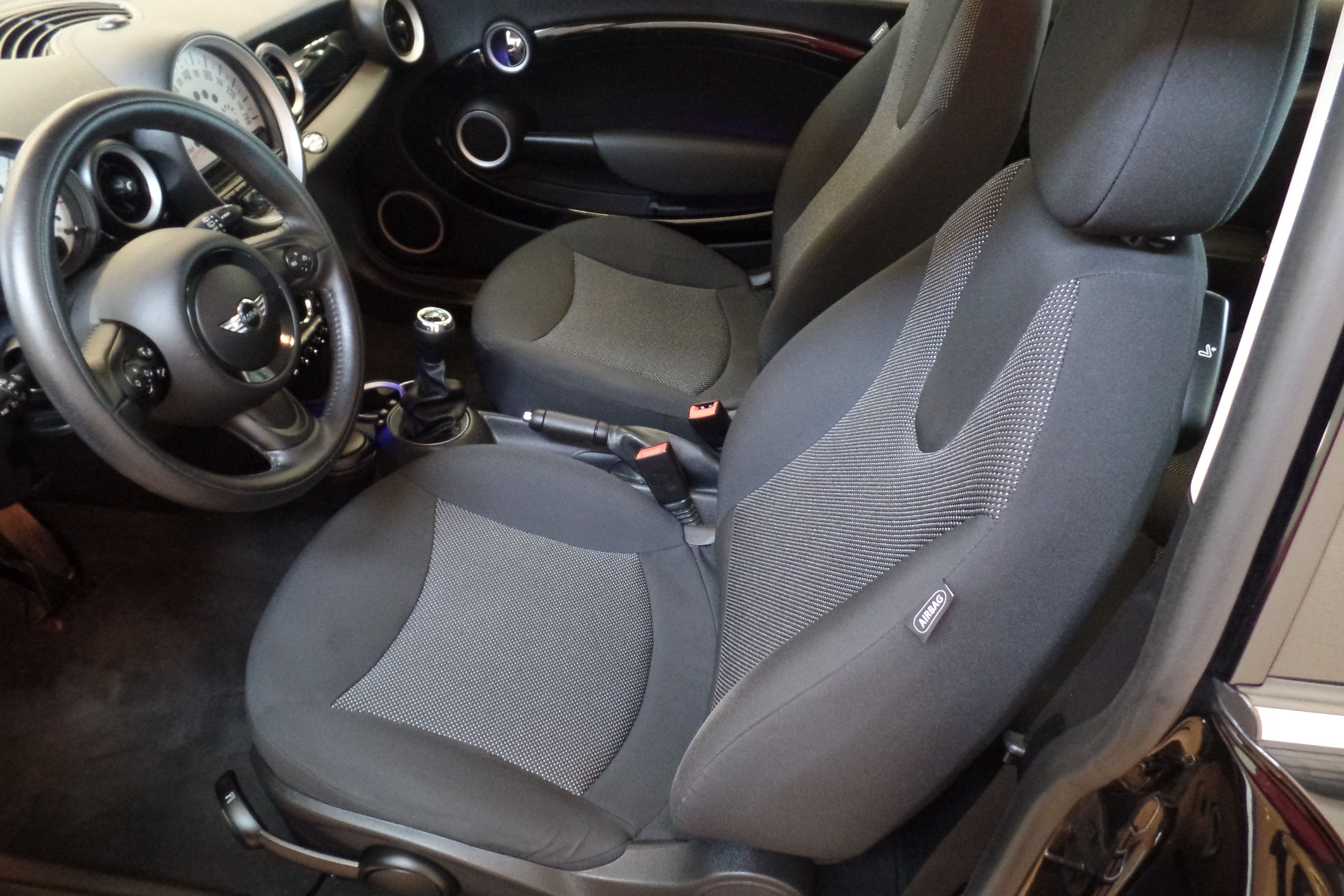MINI MINI One D (9346-HWV): Servicios Peugeot de Senra Sport MINI MINI One D (9346-HWV): Servicios Peugeot de Senra Sport