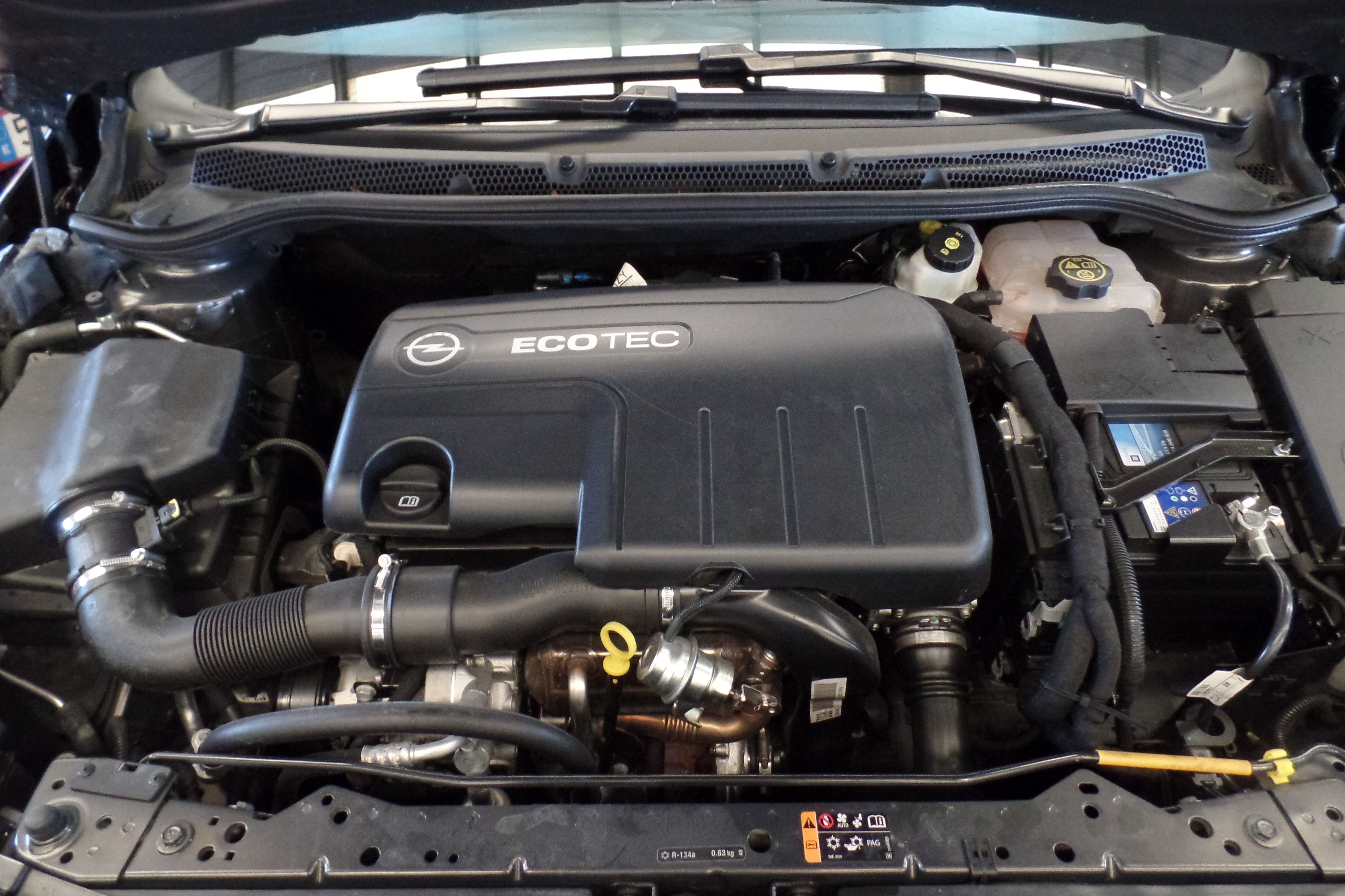 OPEL Astra 1.7 CDTi 110 CV Business (5436-HVG): Servicios Peugeot de Senra Sport OPEL Astra 1.7 CDTi 110 CV Business (5436-HVG): Servicios Peugeot de Senra Sport