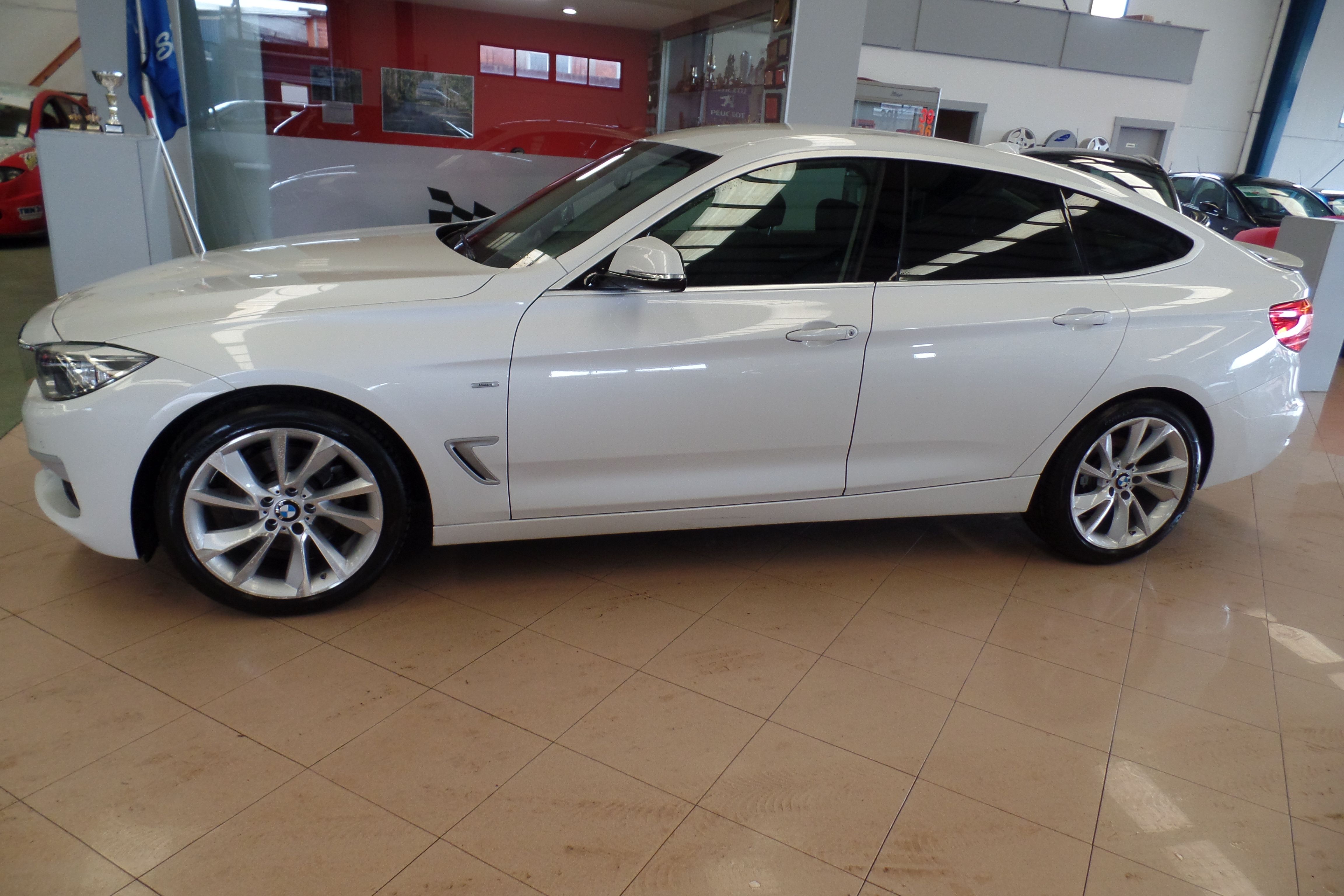 BMW Serie 3 325d Gran Turismo (5132-HWT): Servicios Peugeot de Senra Sport BMW Serie 3 325d Gran Turismo (5132-HWT): Servicios Peugeot de Senra Sport