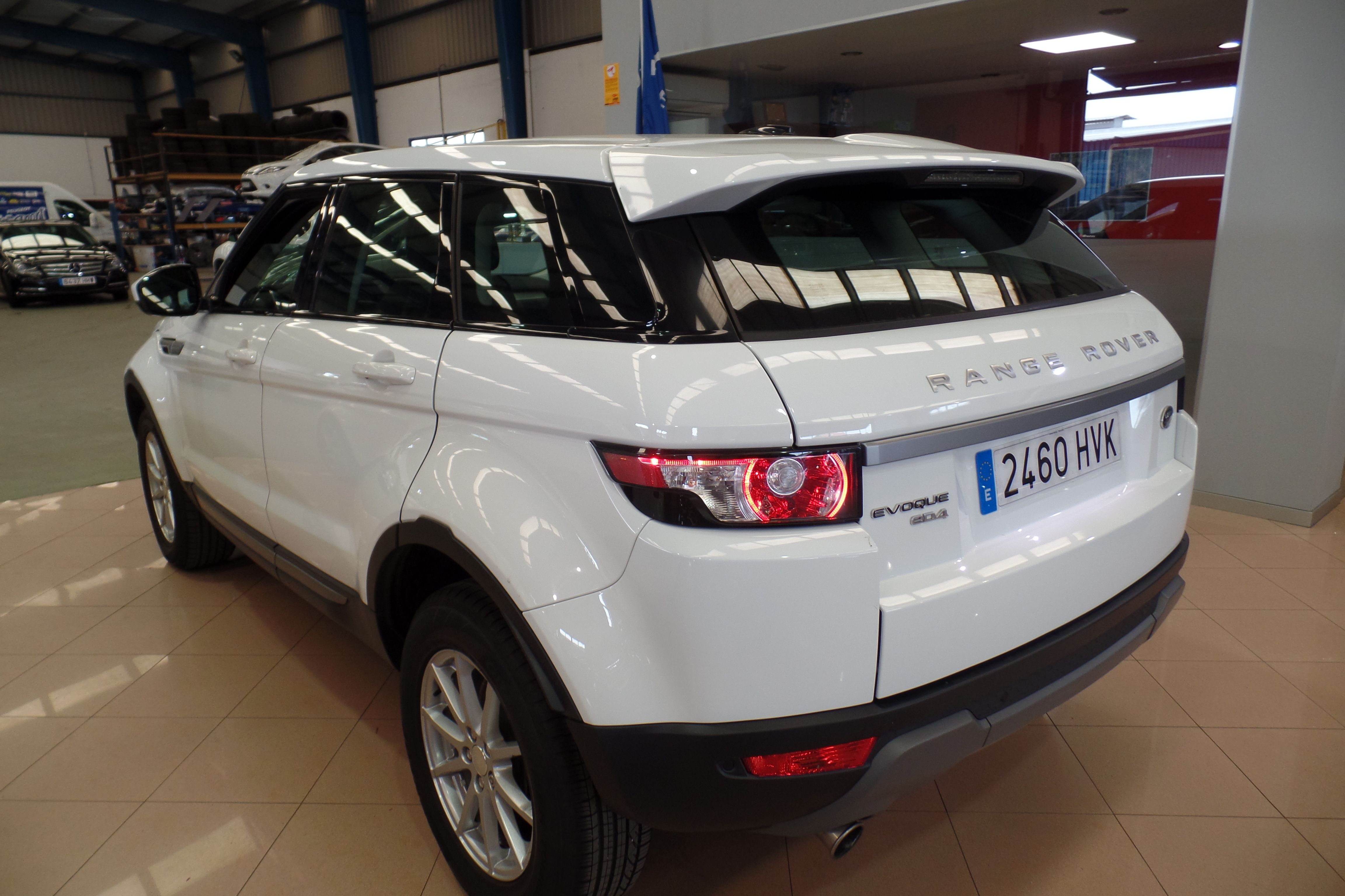 LAND-ROVER Range Rover Evoque 2.2L eD4 150CV 4×2 Pure (2460HVX): Servicios Peugeot de Senra Sport LAND-ROVER Range Rover Evoque 2.2L eD4 150CV 4×2 Pure (2460HVX): Servicios Peugeot de Senra Sport