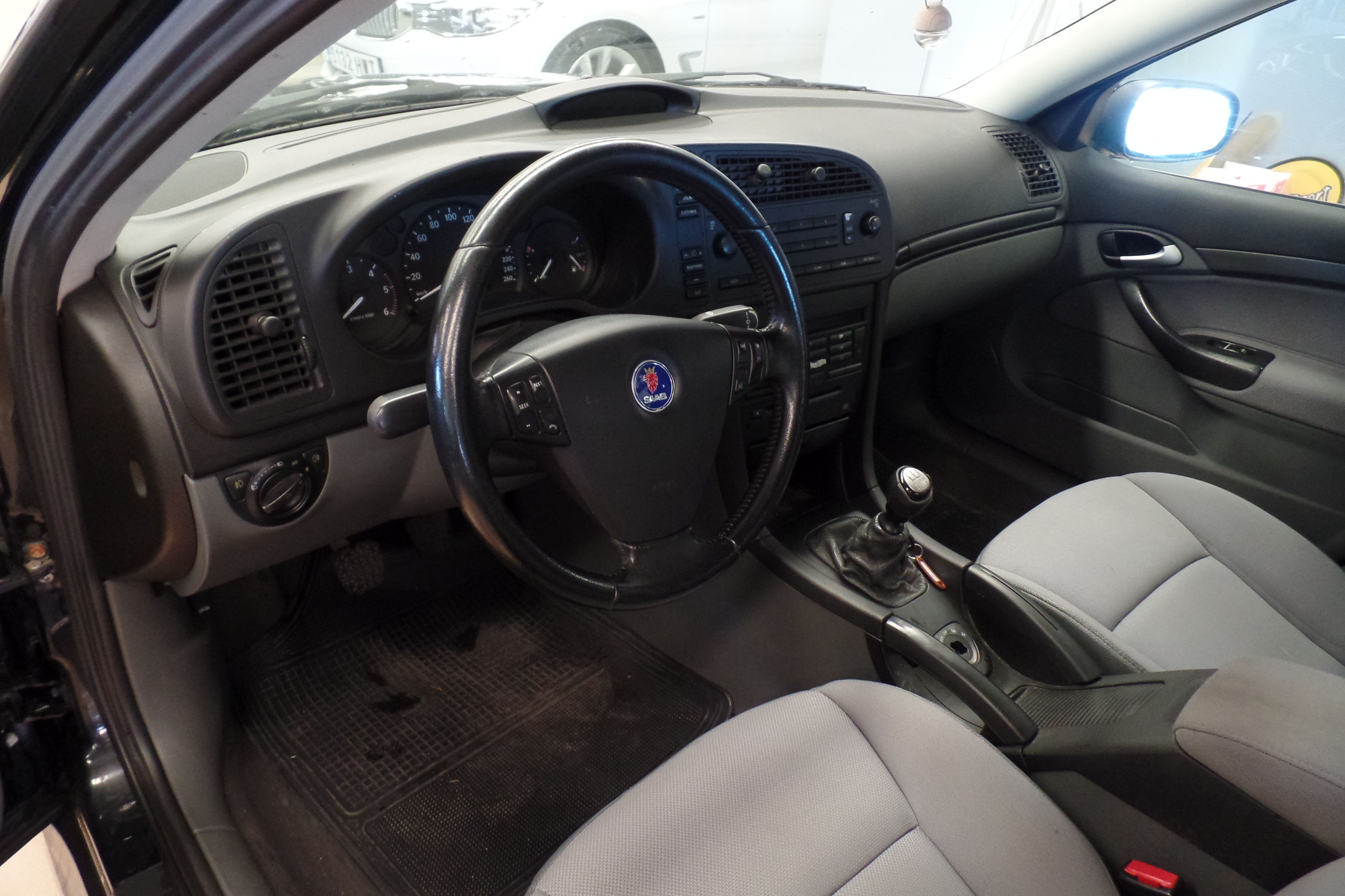 SAAB 93 1.9TiD FP Linear 120 CV (3951-FSB): Servicios Peugeot de Senra Sport SAAB 93 1.9TiD FP Linear 120 CV (3951-FSB): Servicios Peugeot de Senra Sport