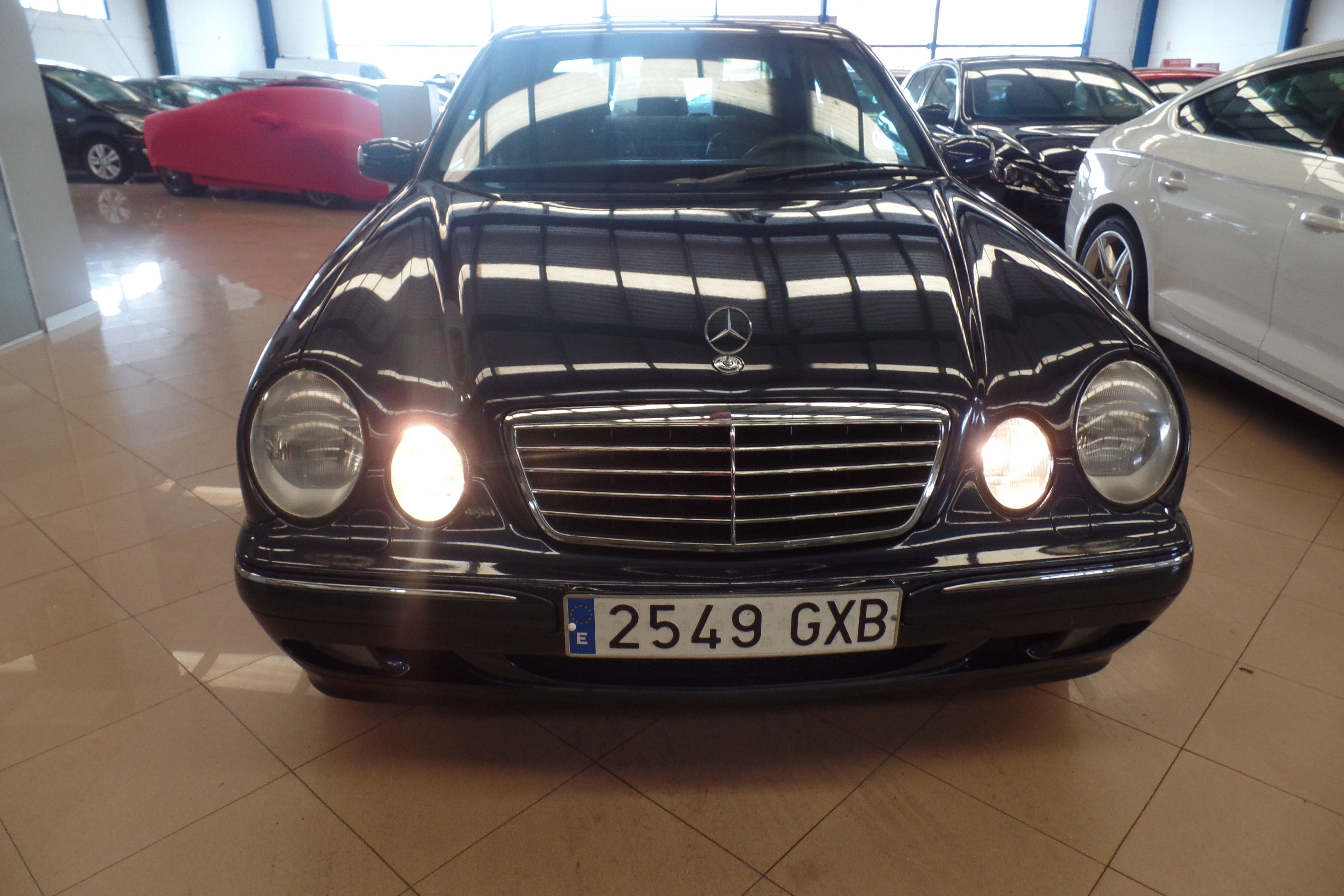 MERCEDES-BENZ Clase E E 320 AVANTGARDE: Servicios Peugeot de Senra Sport MERCEDES-BENZ Clase E E 320 AVANTGARDE: Servicios Peugeot de Senra Sport