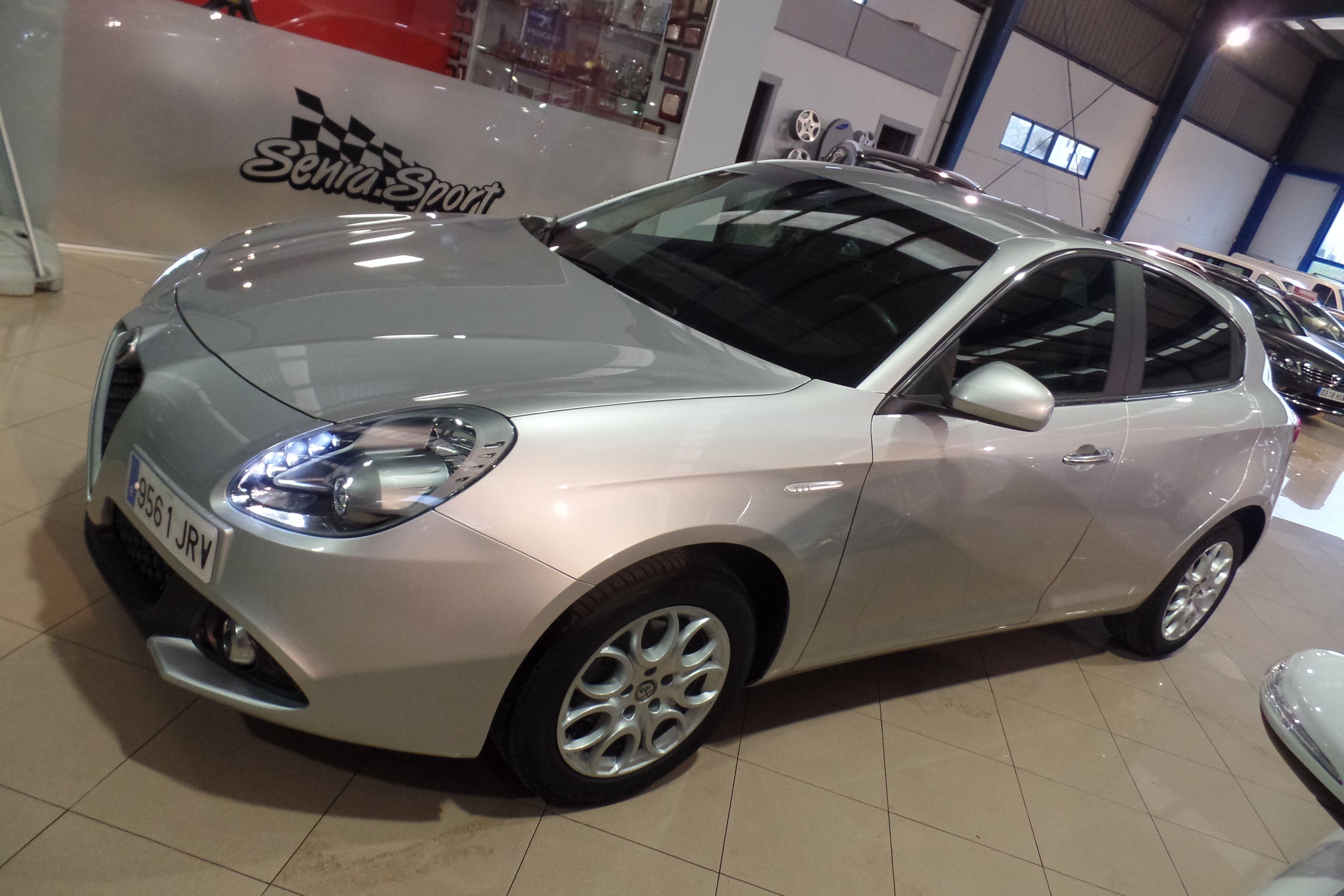 ALFA ROMEO Giulietta 1.6 JTDm 120cv Super (9561-JRV): Servicios Peugeot de Senra Sport ALFA ROMEO Giulietta 1.6 JTDm 120cv Super (9561-JRV): Servicios Peugeot de Senra Sport