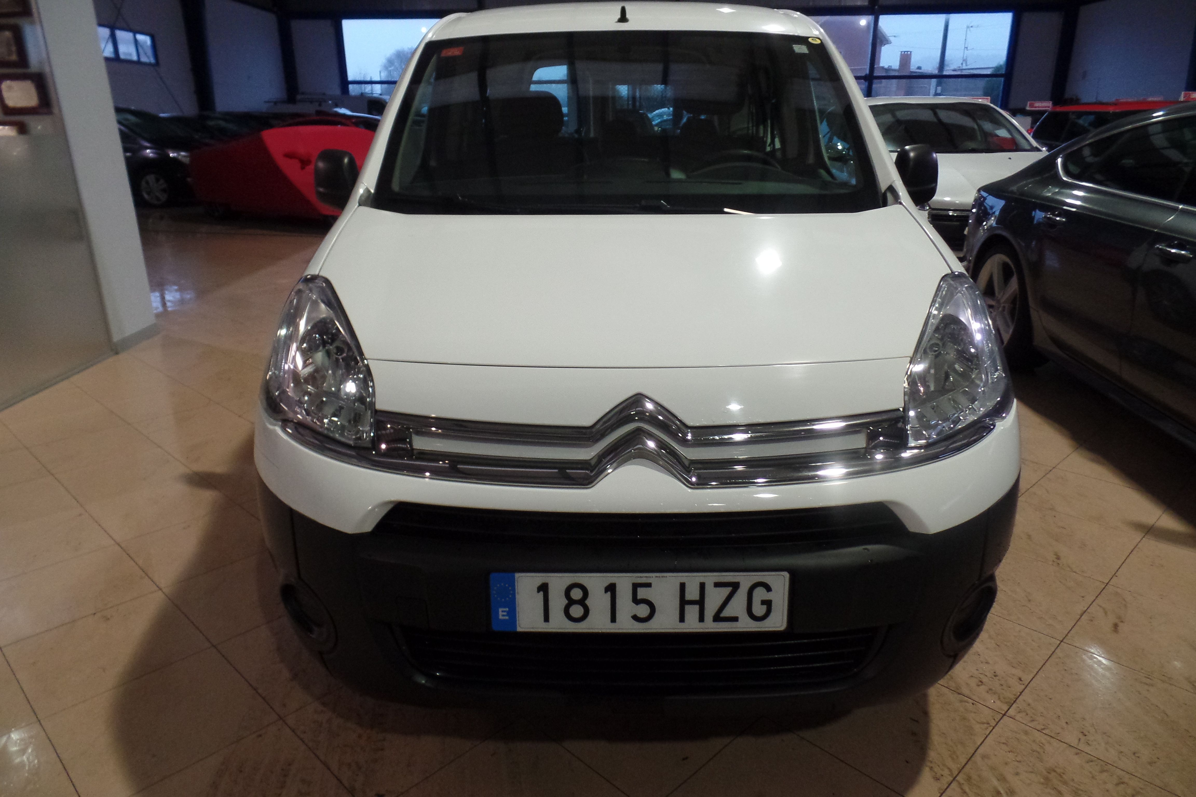 CITROEN Berlingo 1.6 HDi 90 Attraction (1815-HZG): Servicios Peugeot de Senra Sport CITROEN Berlingo 1.6 HDi 90 Attraction (1815-HZG): Servicios Peugeot de Senra Sport