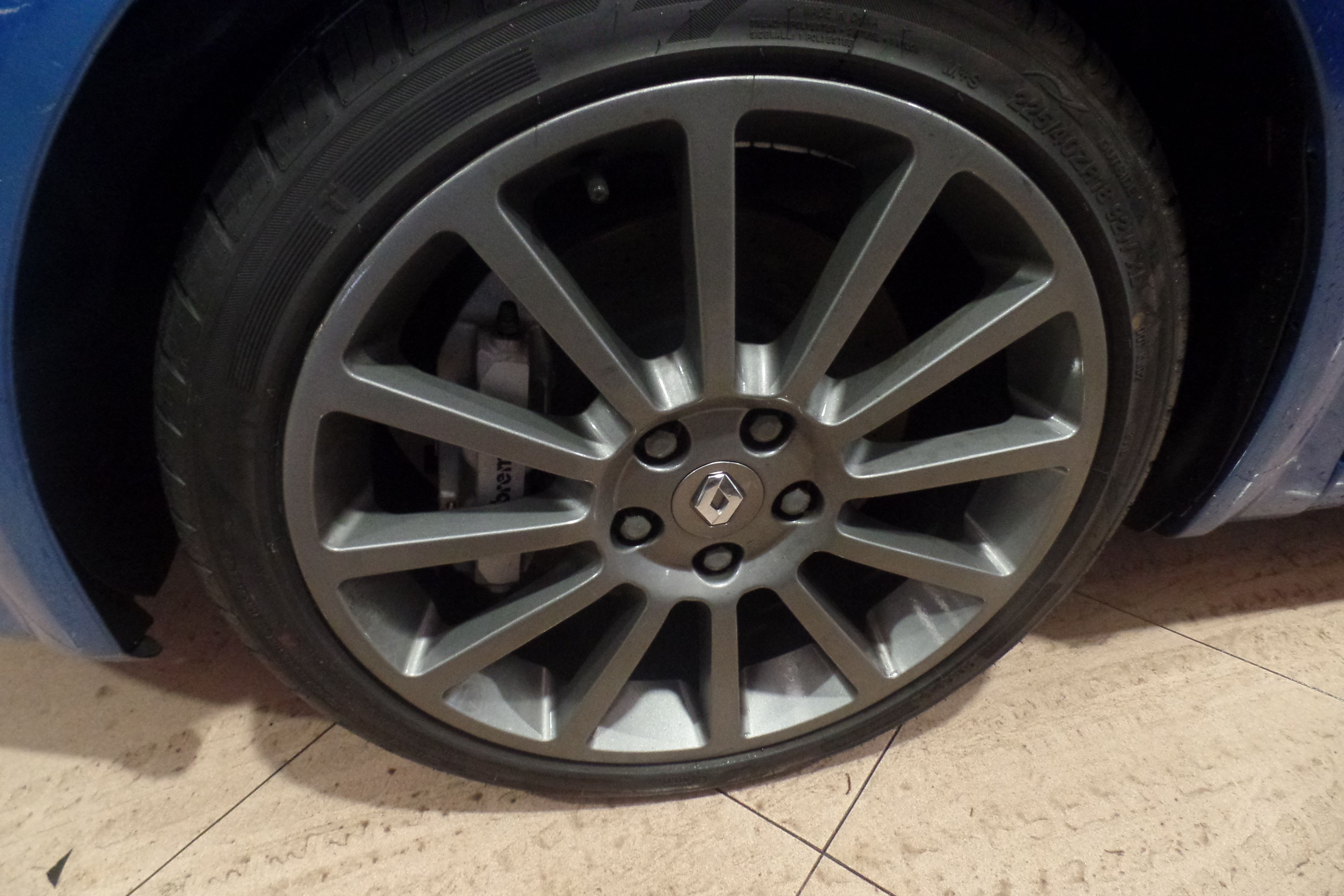 RENAULT Megane LUXE PRIVILEGE 1.6 16V (7104-DVB): Servicios Peugeot de Senra Sport RENAULT Megane LUXE PRIVILEGE 1.6 16V (7104-DVB): Servicios Peugeot de Senra Sport