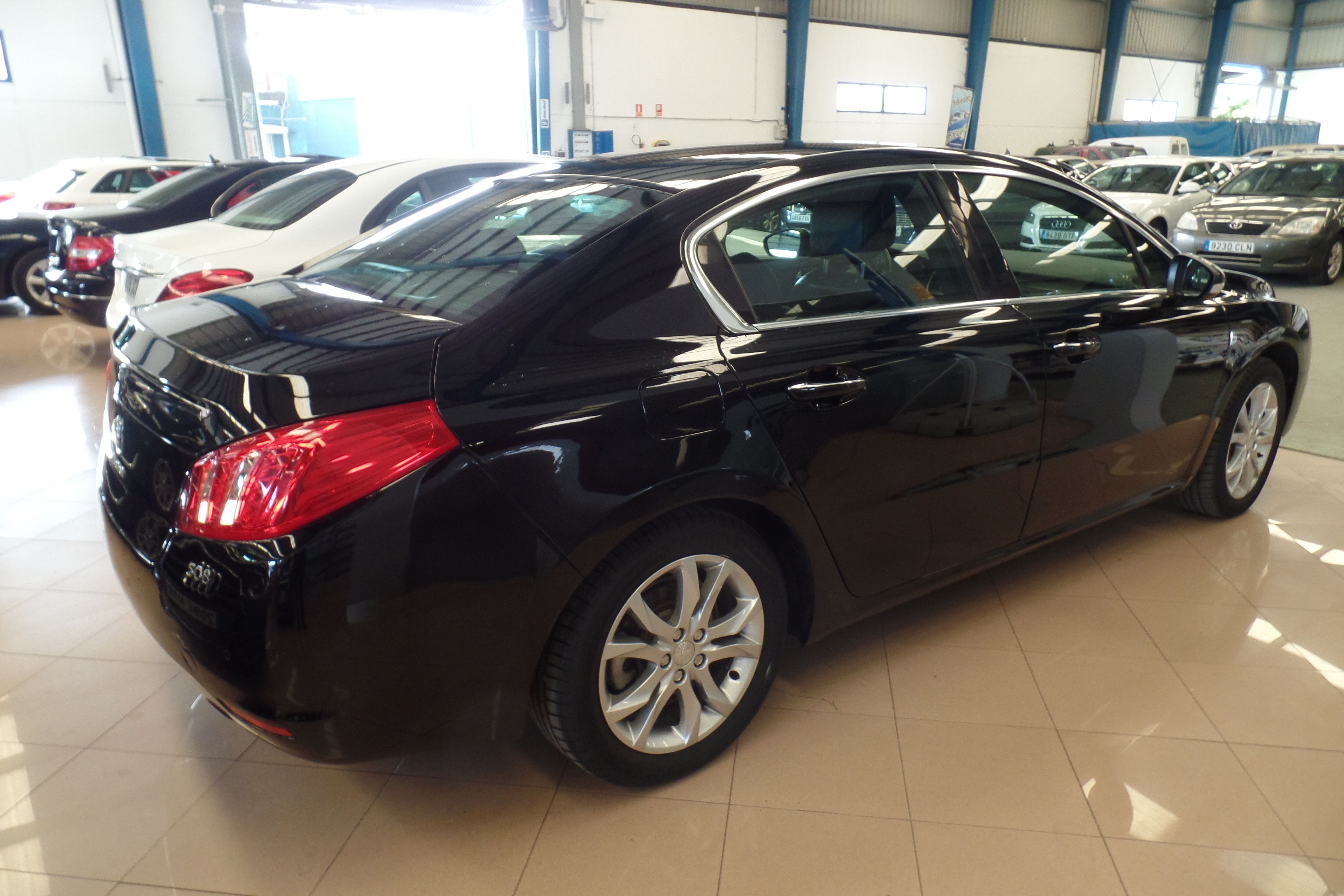 PEUGEOT 508 Allure 2.0 HDi HYbrid4 200cv (7973HSX): Servicios Peugeot de Senra Sport PEUGEOT 508 Allure 2.0 HDi HYbrid4 200cv (7973HSX): Servicios Peugeot de Senra Sport
