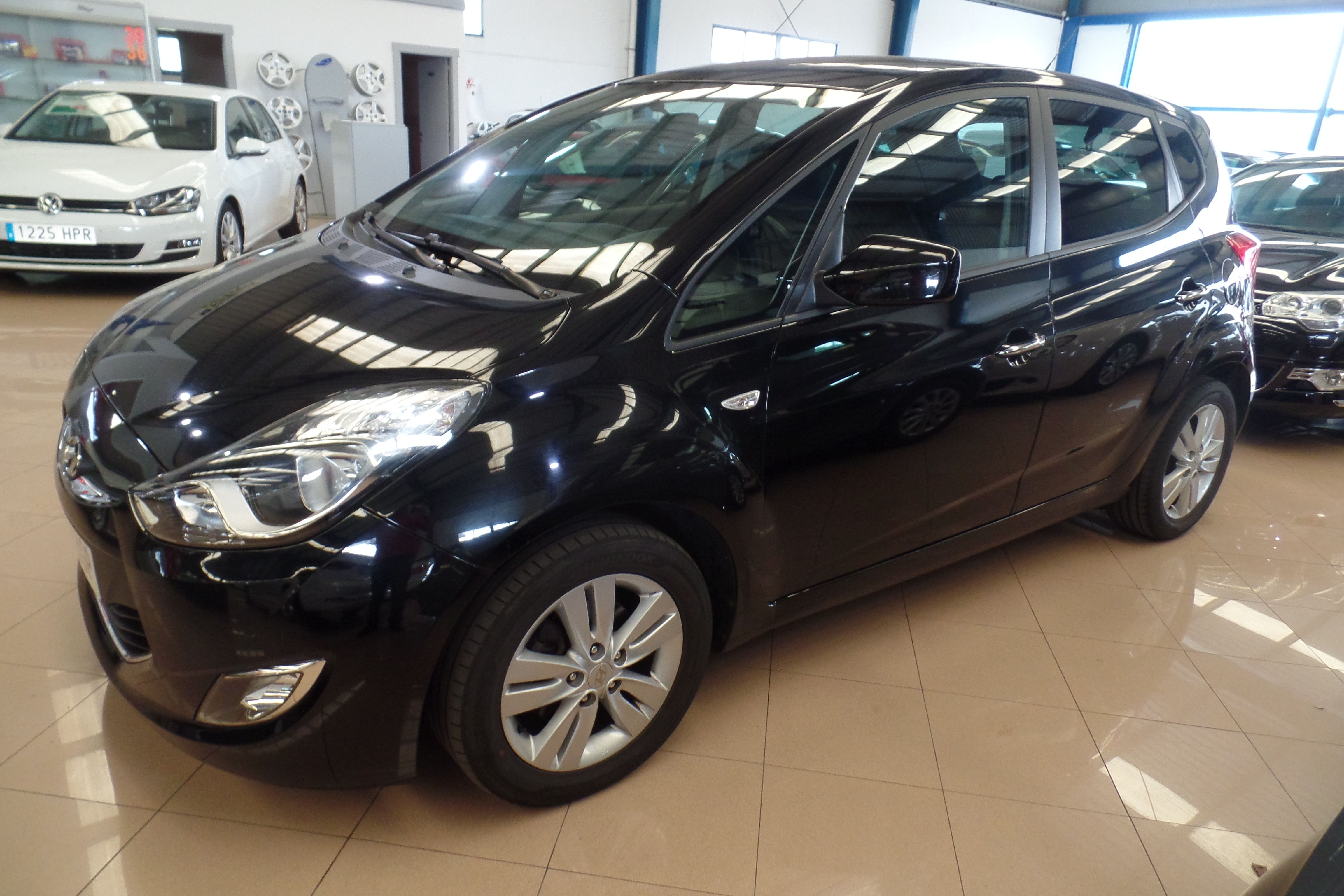 HYUNDAI ix20 1.6 CRDI GLS 115cv Comfort (7937HGP): Servicios Peugeot de Senra Sport HYUNDAI ix20 1.6 CRDI GLS 115cv Comfort (7937HGP): Servicios Peugeot de Senra Sport