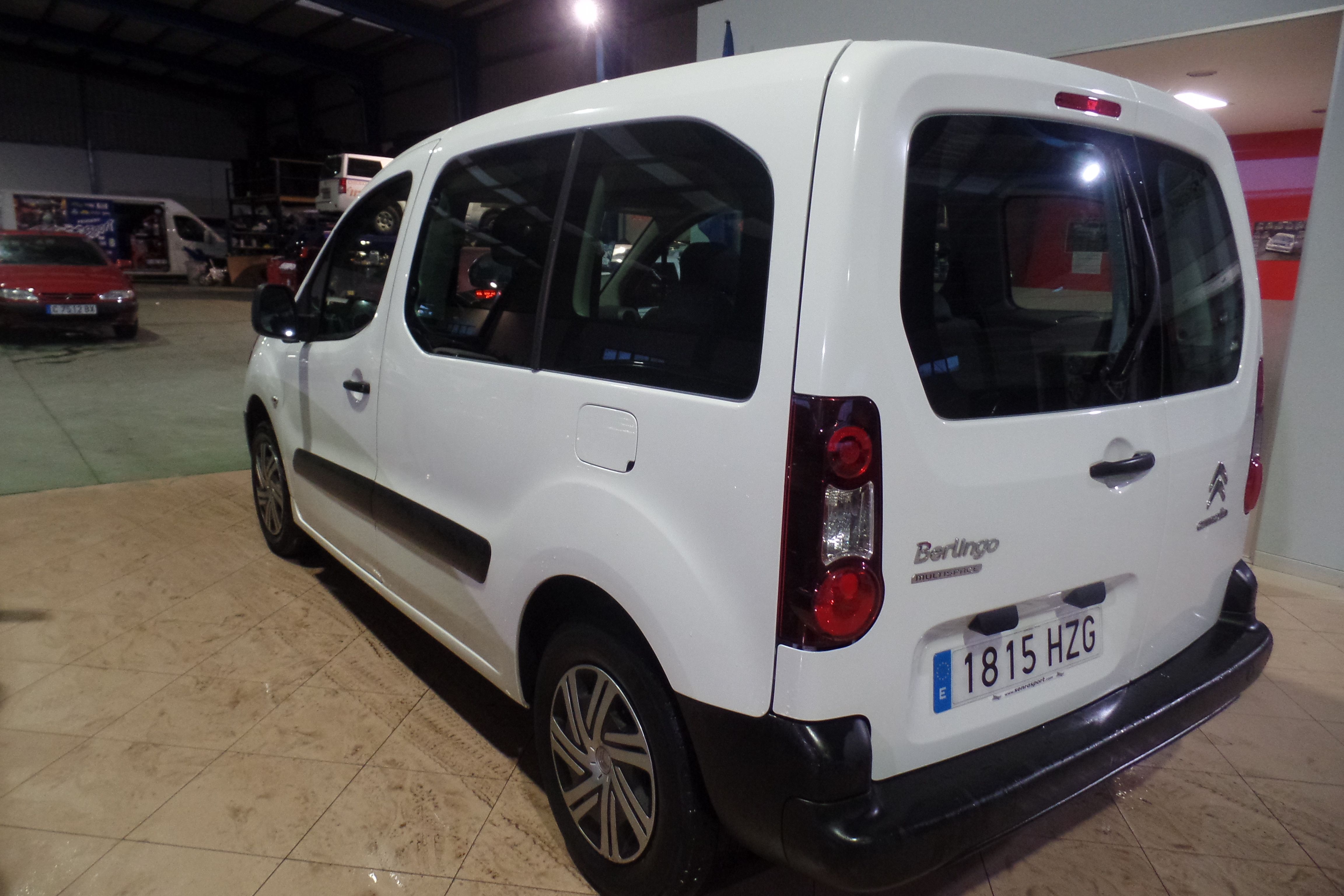 CITROEN Berlingo 1.6 HDi 90 Attraction (1815-HZG): Servicios Peugeot de Senra Sport CITROEN Berlingo 1.6 HDi 90 Attraction (1815-HZG): Servicios Peugeot de Senra Sport