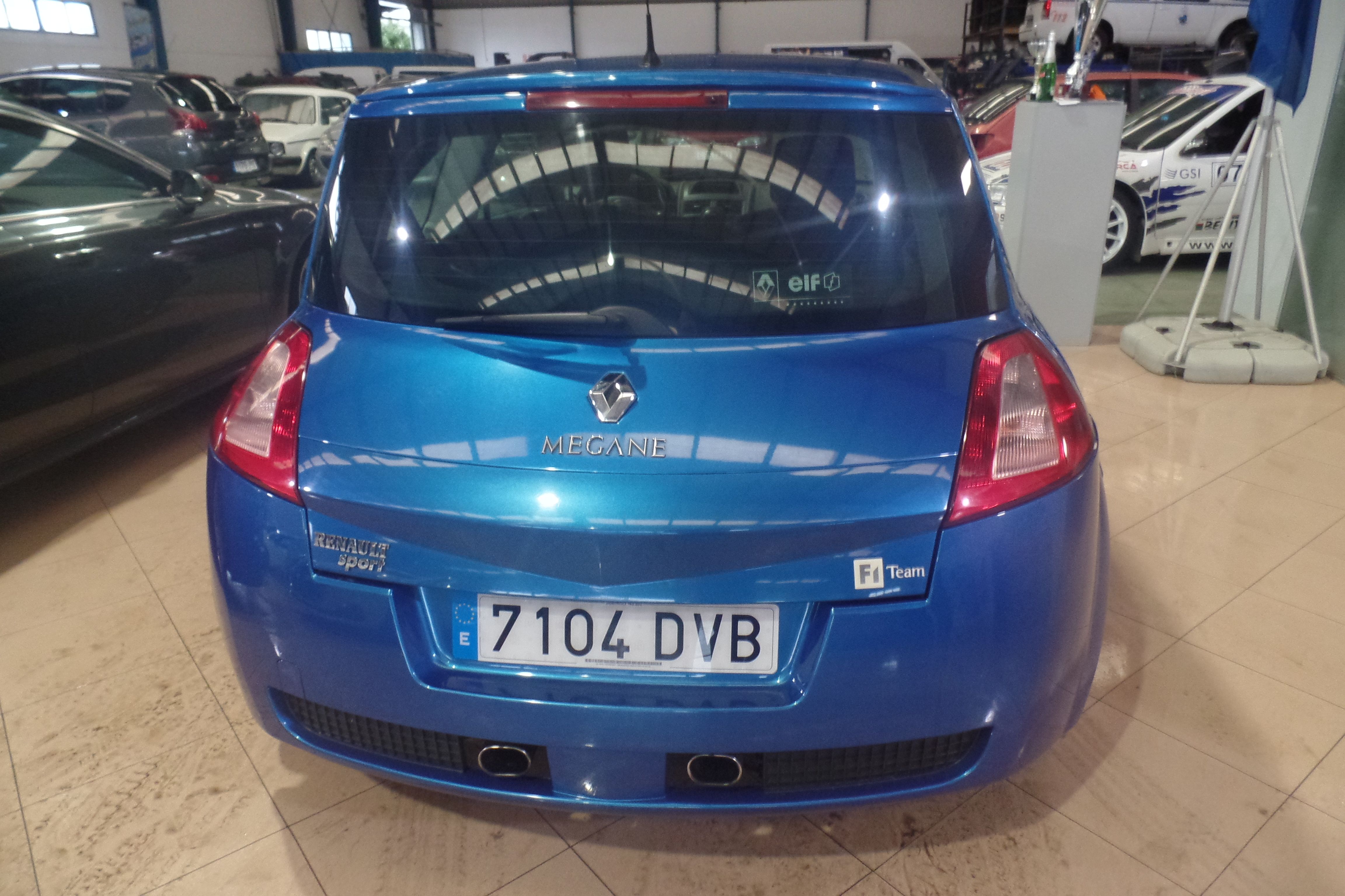RENAULT Megane LUXE PRIVILEGE 1.6 16V (7104-DVB): Servicios Peugeot de Senra Sport RENAULT Megane LUXE PRIVILEGE 1.6 16V (7104-DVB): Servicios Peugeot de Senra Sport