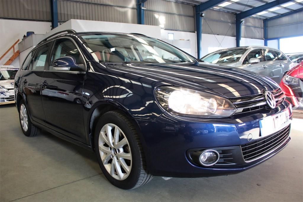 VOLKSWAGEN Golf Variant 1.6 TDI 105cv DPF Advance (2517-HSH): Servicios Peugeot de Senra Sport VOLKSWAGEN Golf Variant 1.6 TDI 105cv DPF Advance (2517-HSH): Servicios Peugeot de Senra Sport