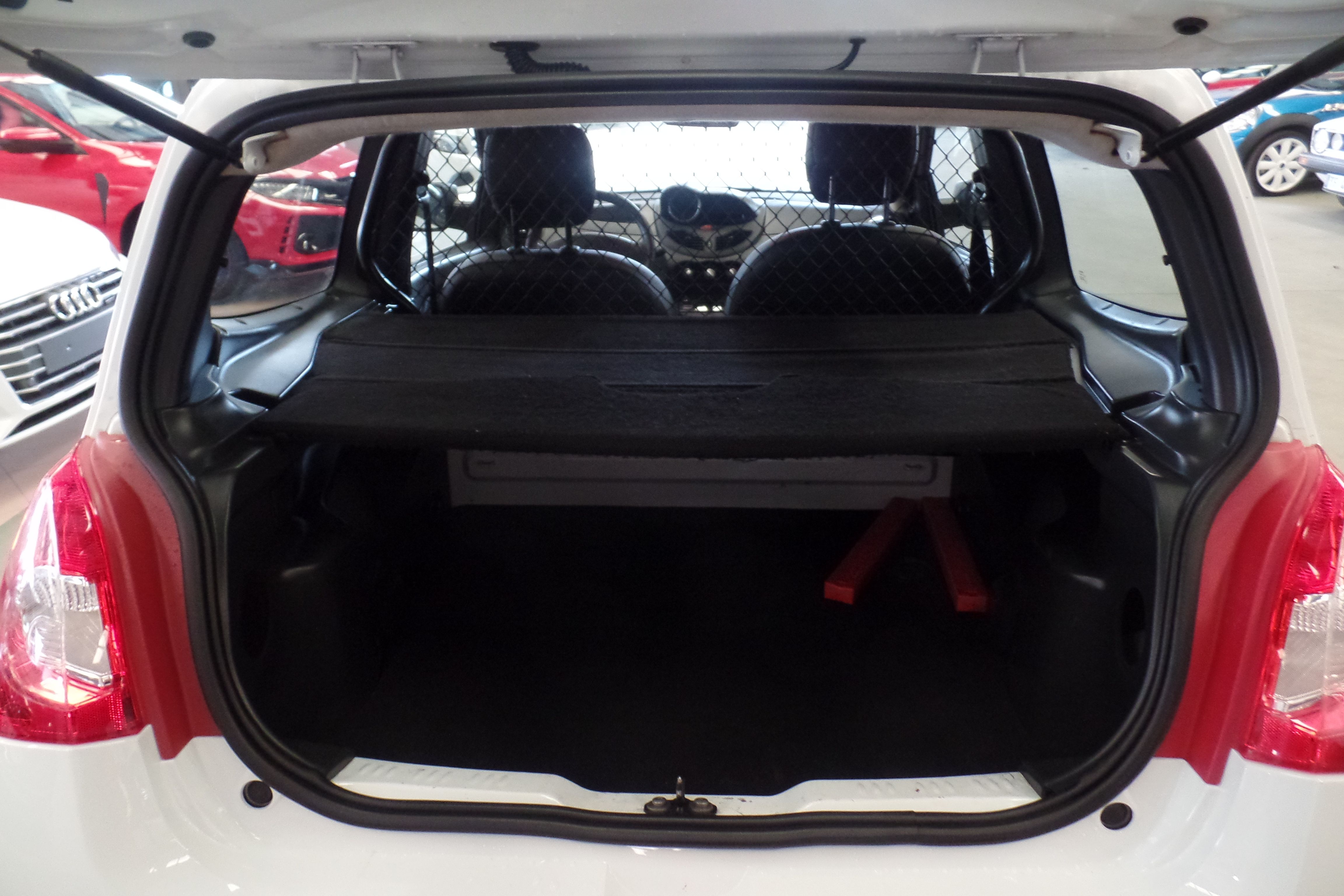 RENAULT Twingo Societe Fase2 dCi 75 E5 (1504-HKN): Servicios Peugeot de Senra Sport RENAULT Twingo Societe Fase2 dCi 75 E5 (1504-HKN): Servicios Peugeot de Senra Sport