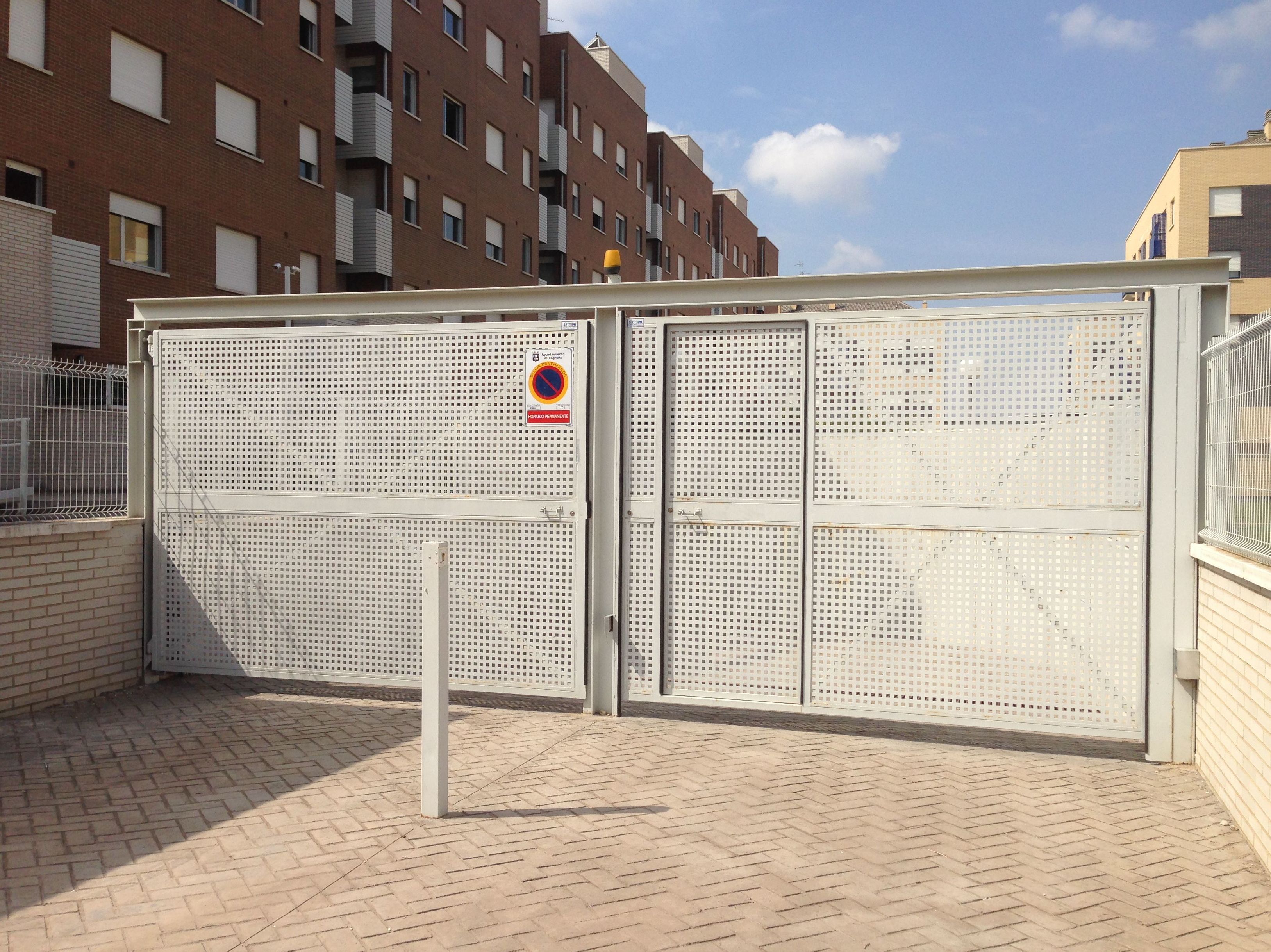 Puerta batiente Puerta batiente