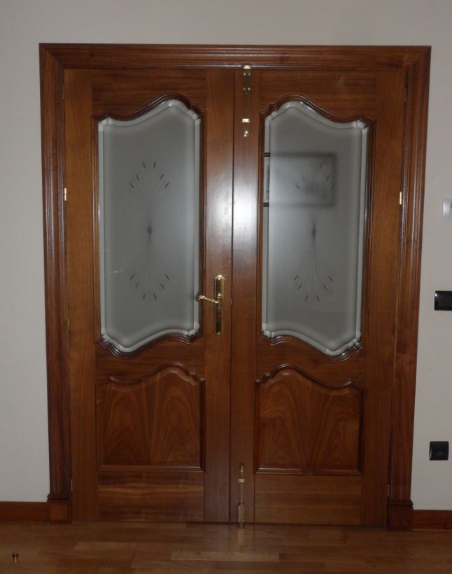 Puertas y ventanas: Servicios de Carpintería José Luis González Puertas y ventanas: Servicios de Carpintería José Luis González