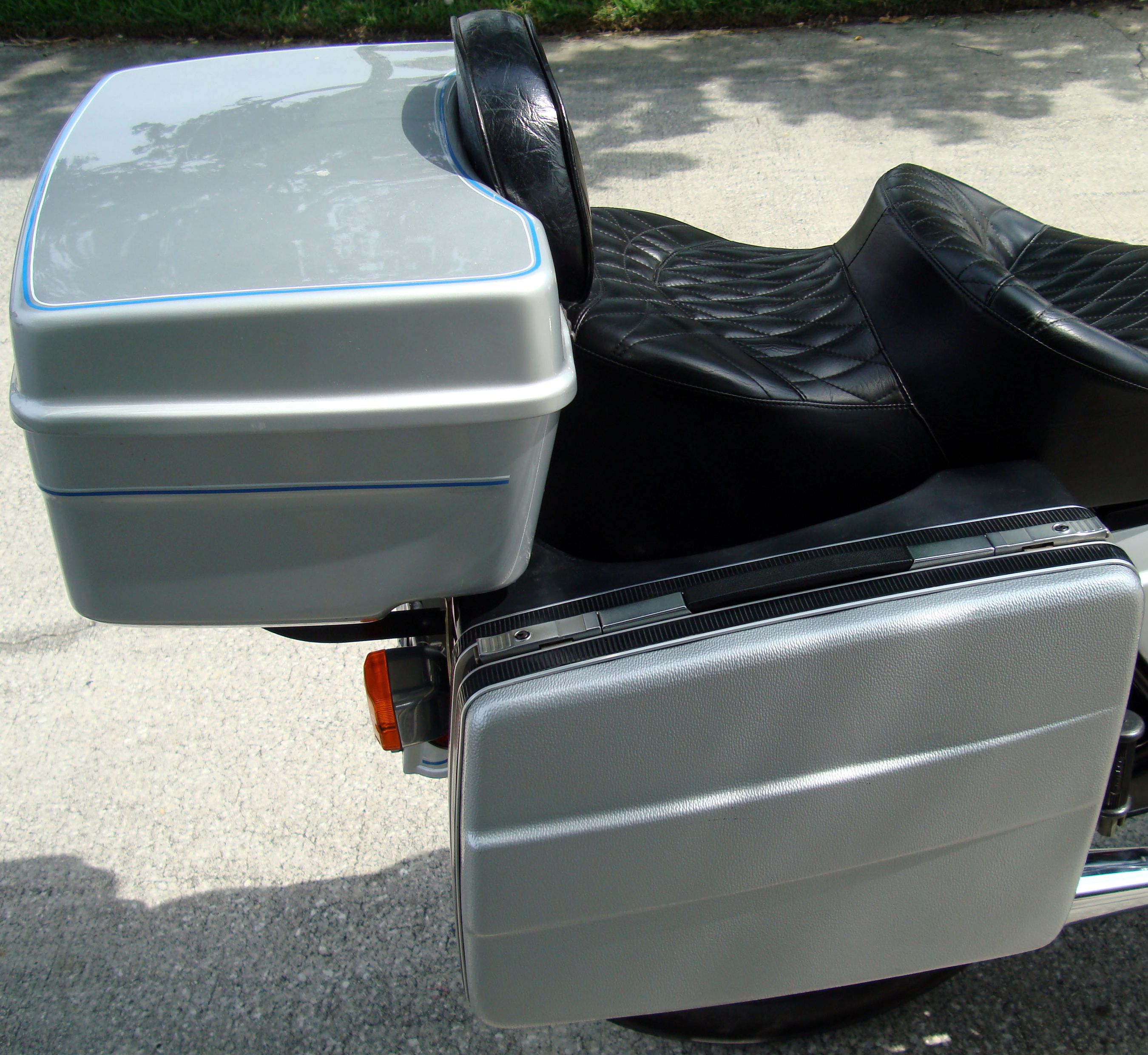 Portamaletas: Servicios de Veneno Biker American Portamaletas: Servicios de Veneno Biker American