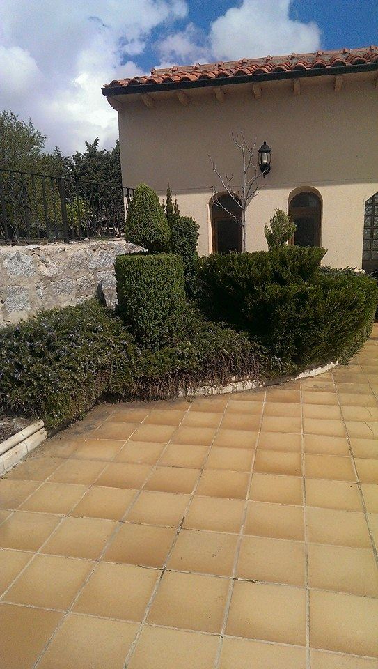 Mantenimiento de jardines: Servicios de Ávila Espacios verdes Mantenimiento de jardines: Servicios de Ávila Espacios verdes