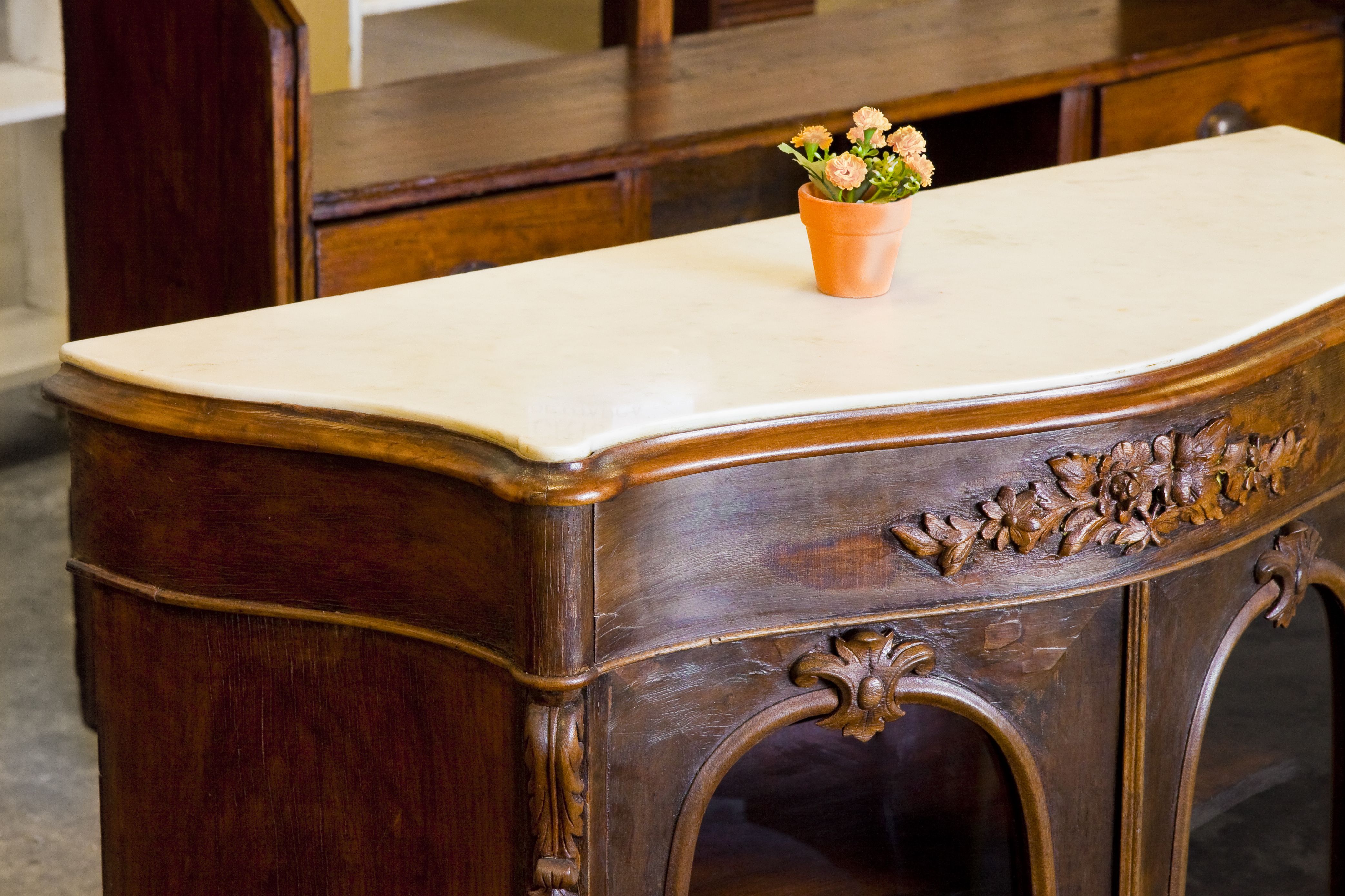 Restauración de muebles: Servicios de Lacados y Barnizados Ruiz Barros Restauración de muebles: Servicios de Lacados y Barnizados Ruiz Barros