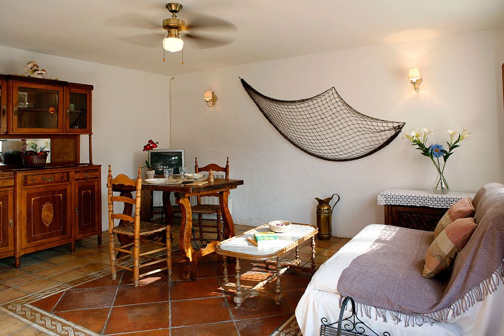 La Casita Lila: Casa rural de La Ginesta Rural La Casita Lila: Casa rural de La Ginesta Rural