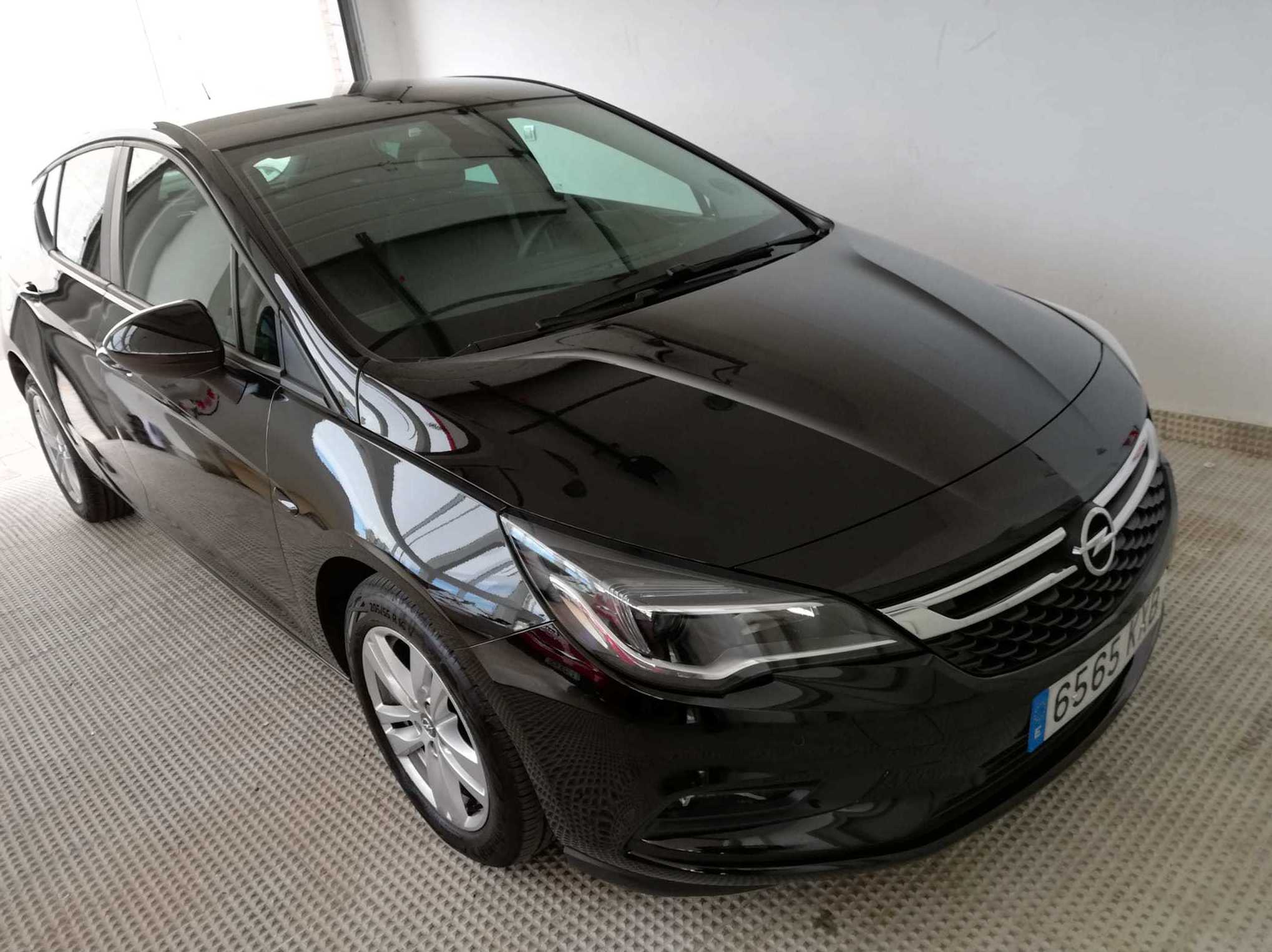 OPEL Astra 1.6 CDTi SS 81kW 110CV Selective Pro 5p: Nuestro Stock de Bon Cars OPEL Astra 1.6 CDTi SS 81kW 110CV Selective Pro 5p: Nuestro Stock de Bon Cars