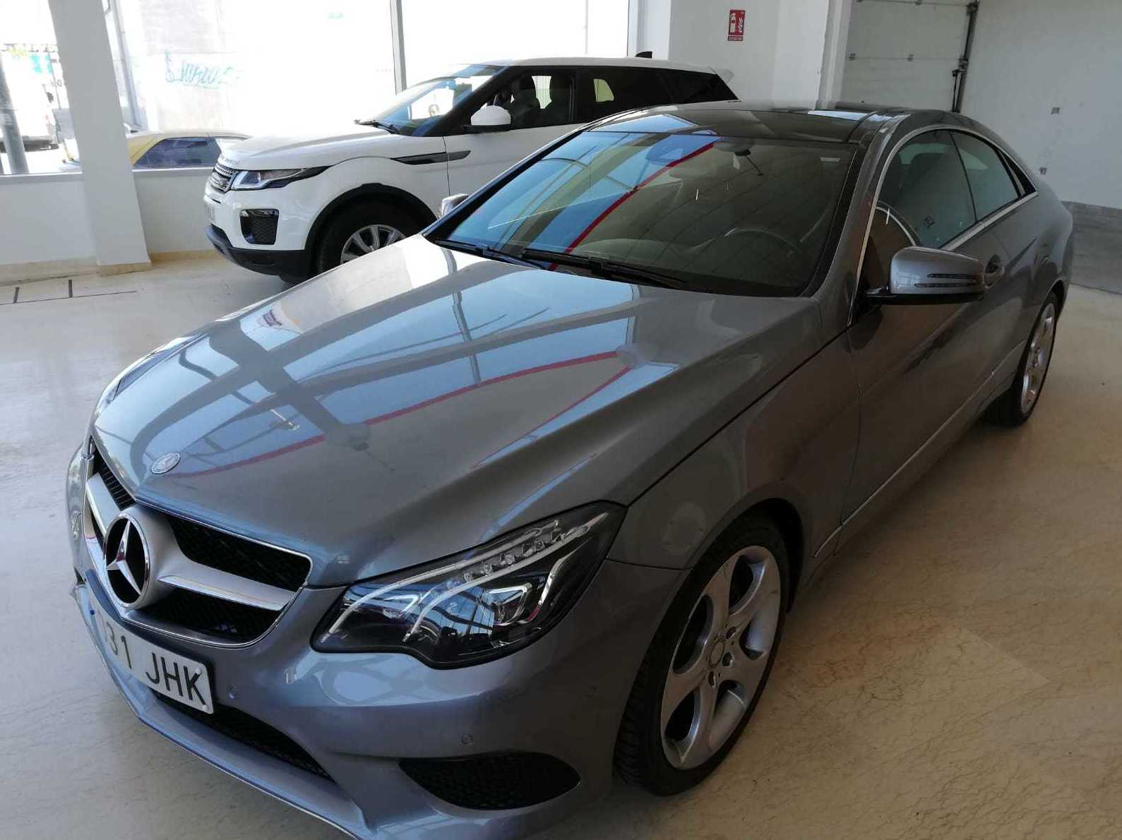 MERCEDES-BENZ Clase E Coupe E 220 BlueTEC 2p: Nuestro Stock de Bon Cars MERCEDES-BENZ Clase E Coupe E 220 BlueTEC 2p: Nuestro Stock de Bon Cars