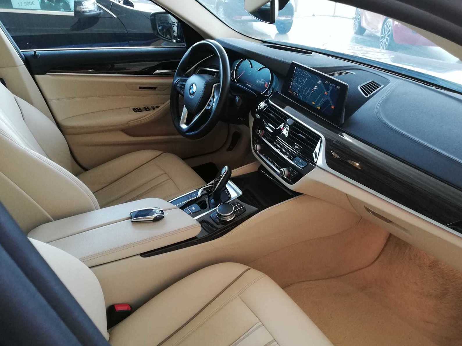BMW Serie 5 520dA 4p Luxury Line: de Bon Cars BMW Serie 5 520dA 4p Luxury Line: de Bon Cars
