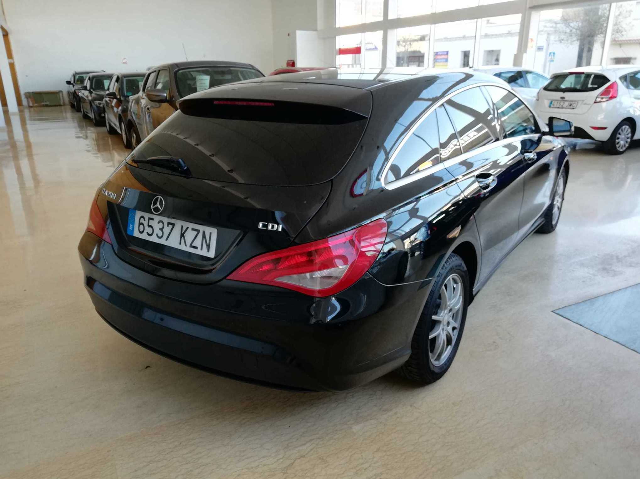 MERCEDES-BENZ Clase CLA CLA 200 CDI Urban Shooting Brake 5p.: Nuestro Stock de Bon Cars MERCEDES-BENZ Clase CLA CLA 200 CDI Urban Shooting Brake 5p.: Nuestro Stock de Bon Cars