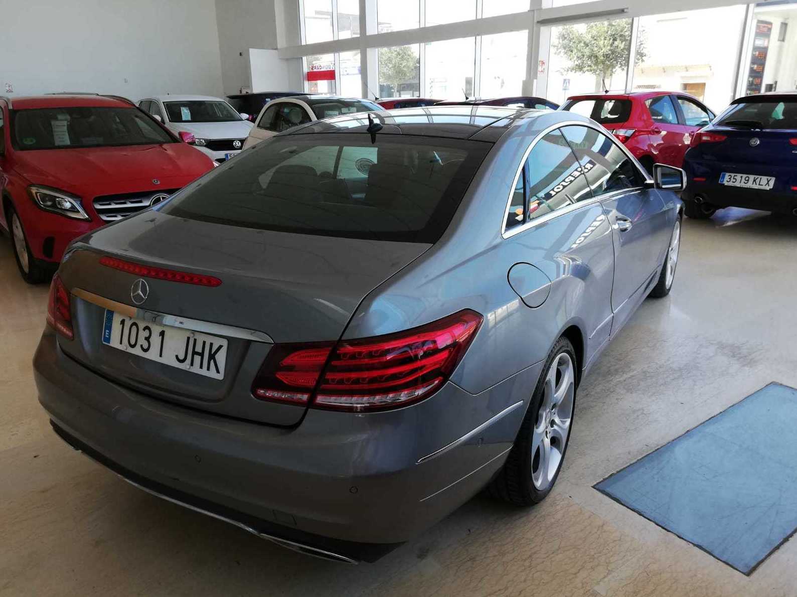 MERCEDES-BENZ Clase E Coupe E 220 BlueTEC 2p: Nuestro Stock de Bon Cars MERCEDES-BENZ Clase E Coupe E 220 BlueTEC 2p: Nuestro Stock de Bon Cars