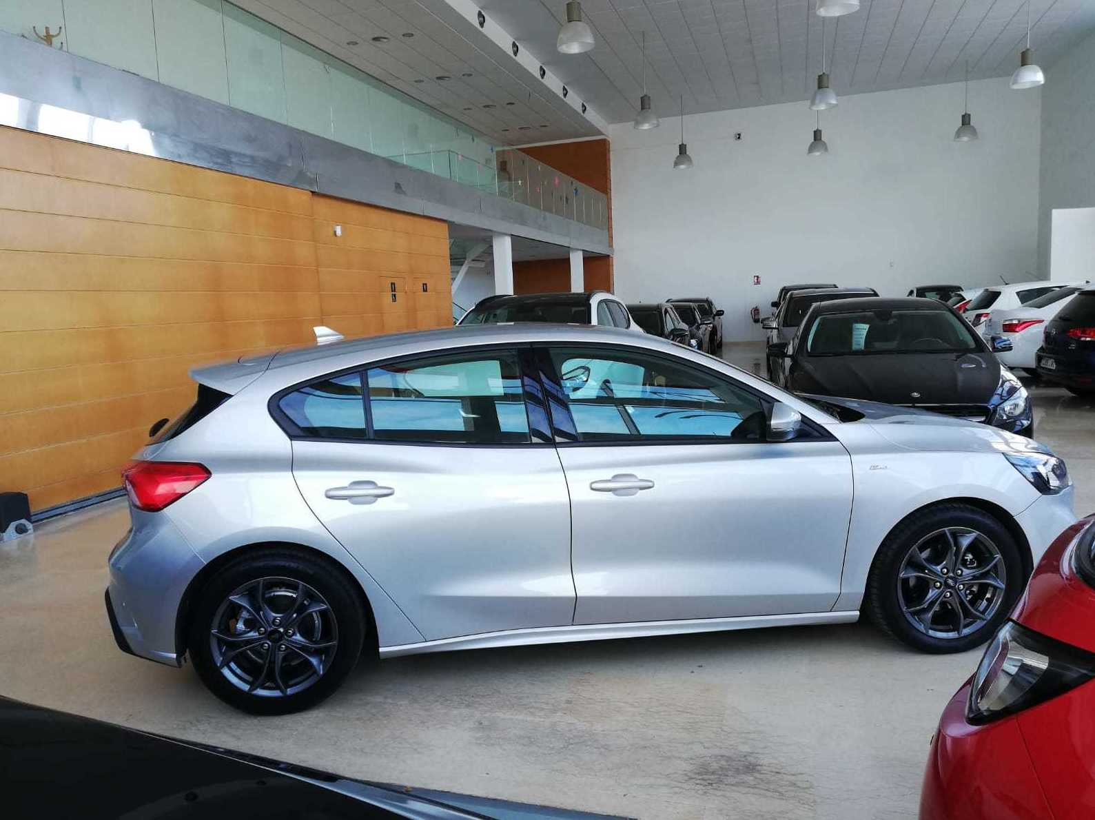 FORD Focus 1.0 Ecoboost 92kW STLine Auto 5p: de Bon Cars FORD Focus 1.0 Ecoboost 92kW STLine Auto 5p: de Bon Cars