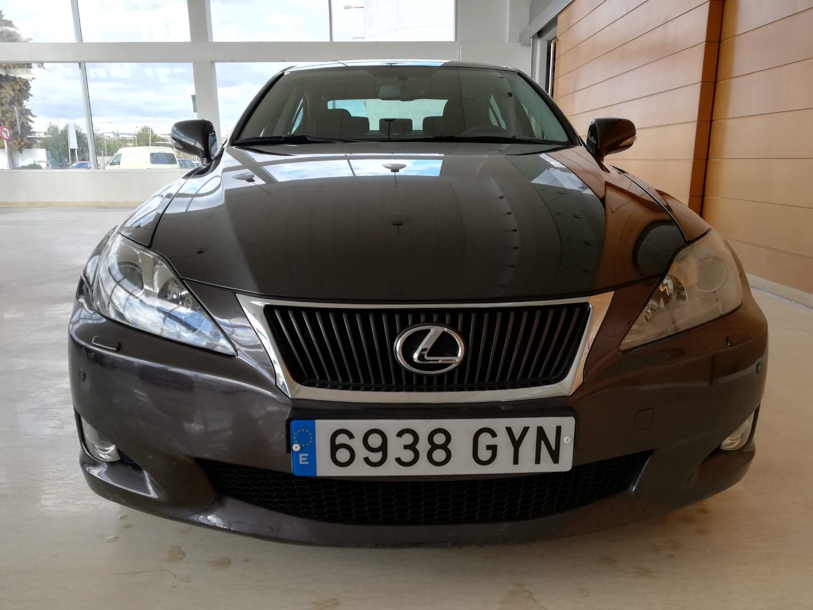LEXUS IS 220d Luxury Multimedia MY10 4p.: Nuestro Stock de Bon Cars LEXUS IS 220d Luxury Multimedia MY10 4p.: Nuestro Stock de Bon Cars