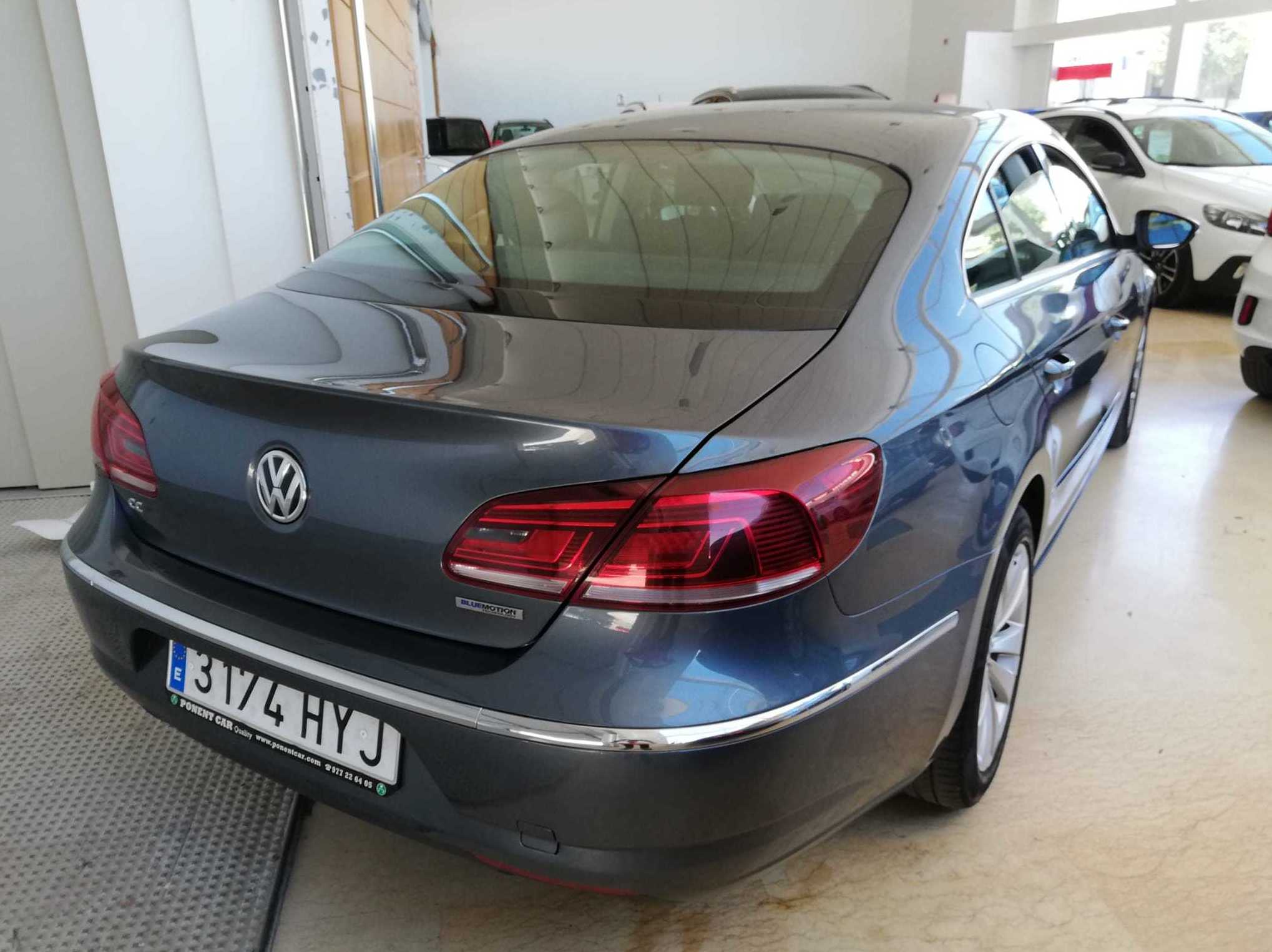 VOLKSWAGEN CC 2.0 TDI 140cv Advance BluemotionTech 4p.: de Bon Cars VOLKSWAGEN CC 2.0 TDI 140cv Advance BluemotionTech 4p.: de Bon Cars