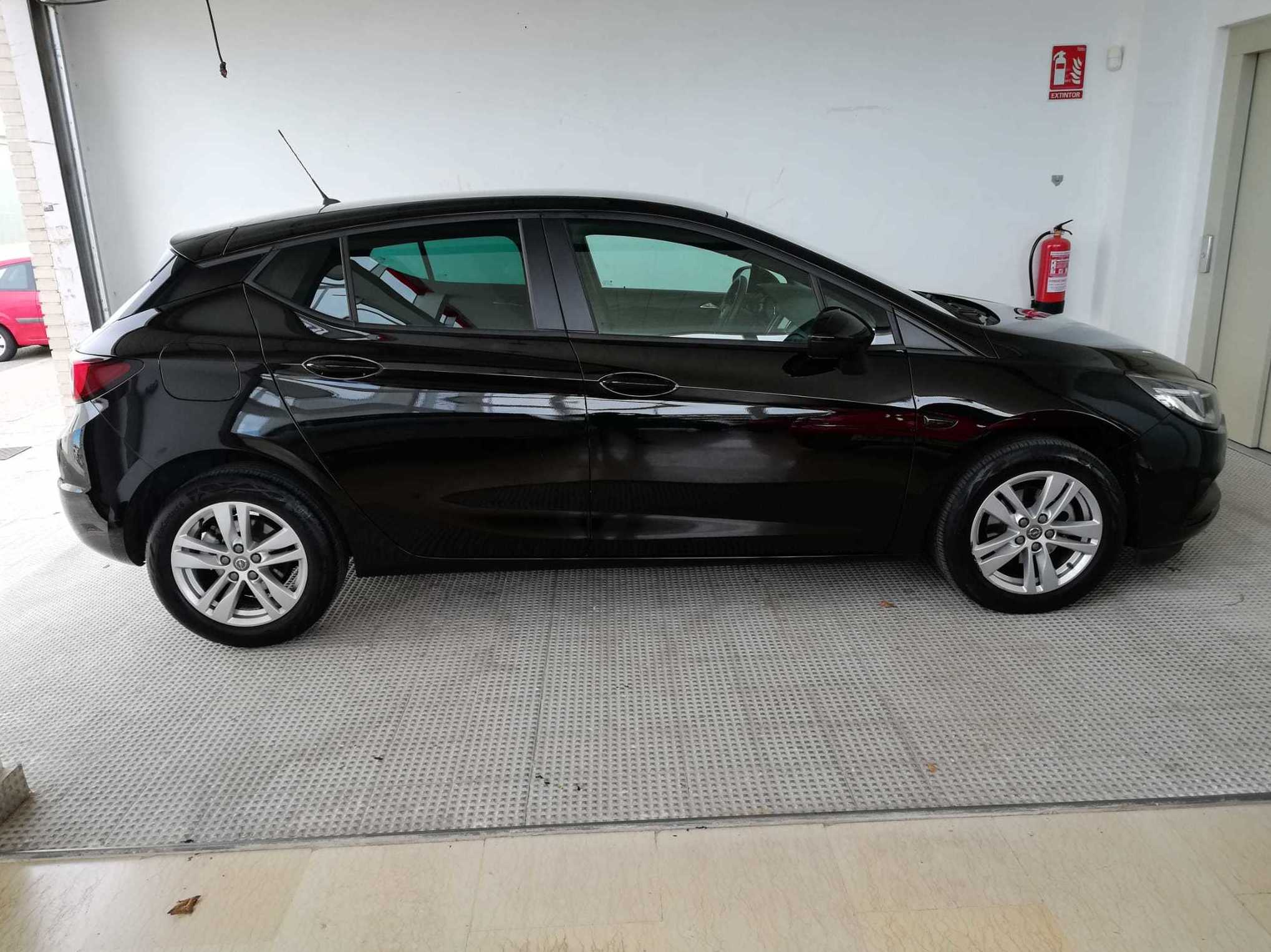 OPEL Astra 1.6 CDTi SS 81kW 110CV Selective Pro 5p: Nuestro Stock de Bon Cars OPEL Astra 1.6 CDTi SS 81kW 110CV Selective Pro 5p: Nuestro Stock de Bon Cars