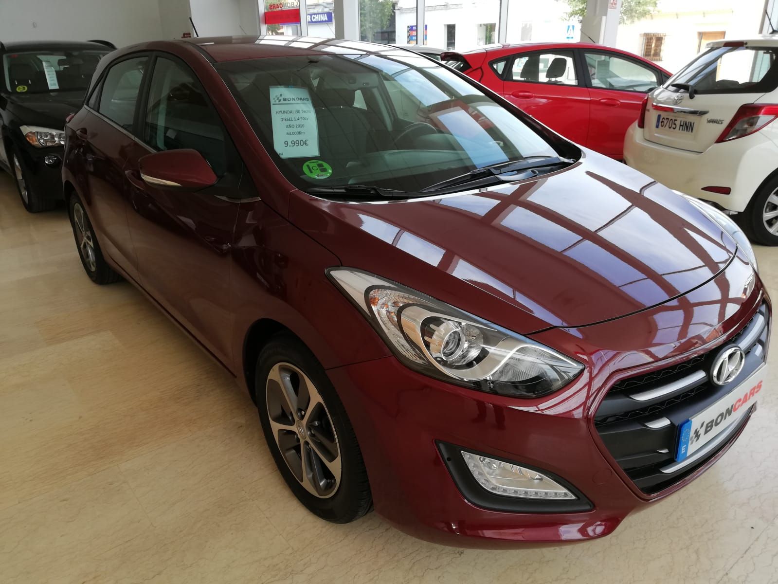HYUNDAI i30 1.4 CRDi Tecno 5p.: Nuestro Stock de Bon Cars HYUNDAI i30 1.4 CRDi Tecno 5p.: Nuestro Stock de Bon Cars