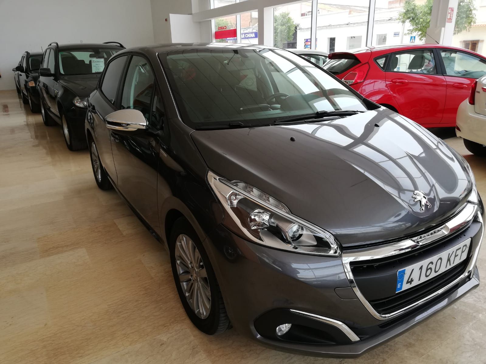 PEUGEOT 208 5P STYLE 1.6 BlueHDi 73KW 100CV 5p.: Nuestro Stock de Bon Cars PEUGEOT 208 5P STYLE 1.6 BlueHDi 73KW 100CV 5p.: Nuestro Stock de Bon Cars