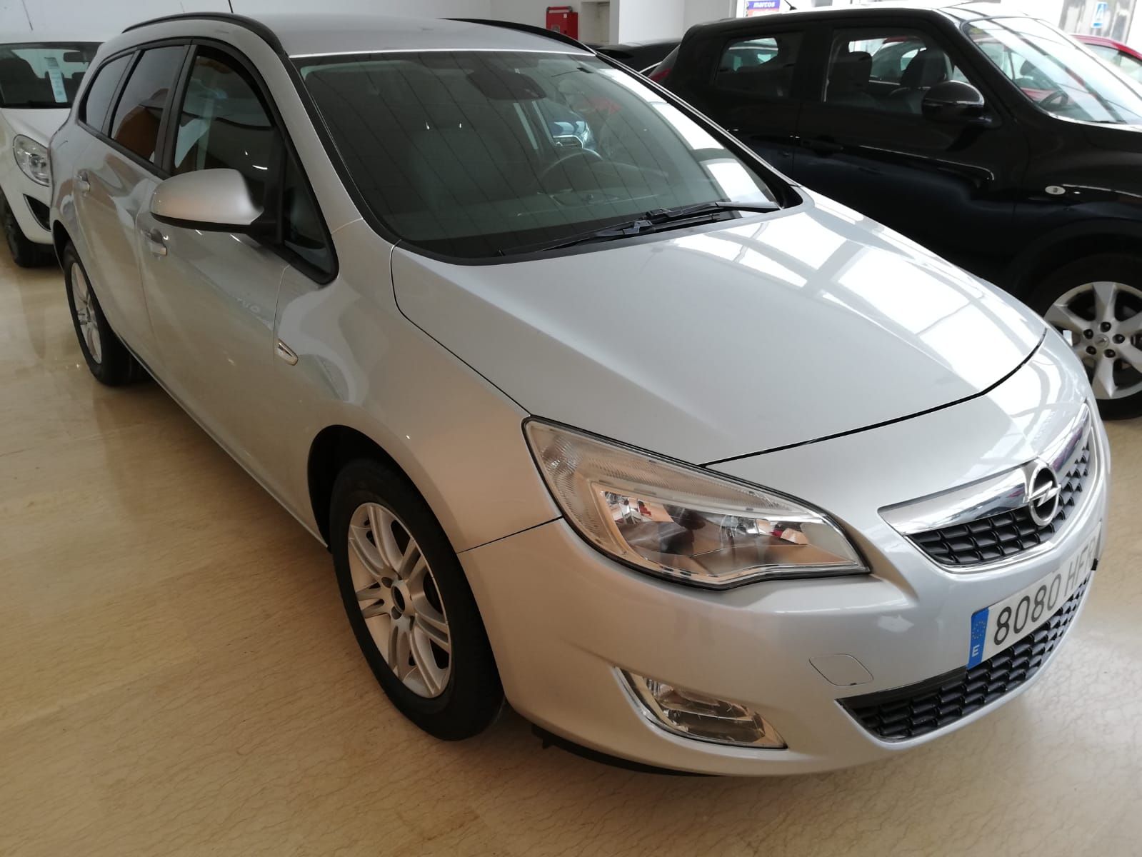 OPEL Astra 1.7 CDTi 110 CV Enjoy ST 5p.: Nuestro Stock de Bon Cars OPEL Astra 1.7 CDTi 110 CV Enjoy ST 5p.: Nuestro Stock de Bon Cars