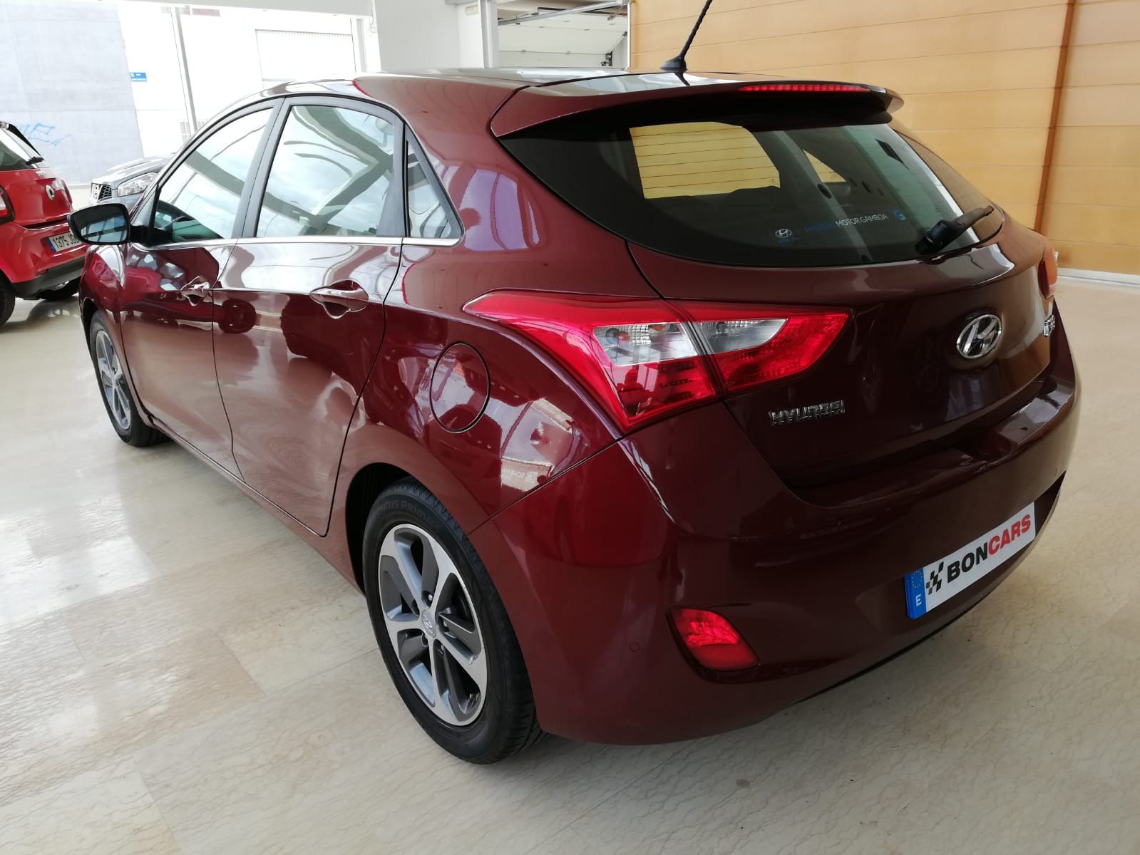 HYUNDAI i30 1.4 CRDi Tecno 5p.: Nuestro Stock de Bon Cars HYUNDAI i30 1.4 CRDi Tecno 5p.: Nuestro Stock de Bon Cars