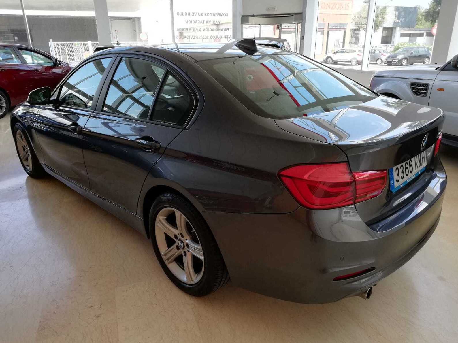 BMW Serie 3 318dA Business 4p: Nuestro Stock de Bon Cars BMW Serie 3 318dA Business 4p: Nuestro Stock de Bon Cars