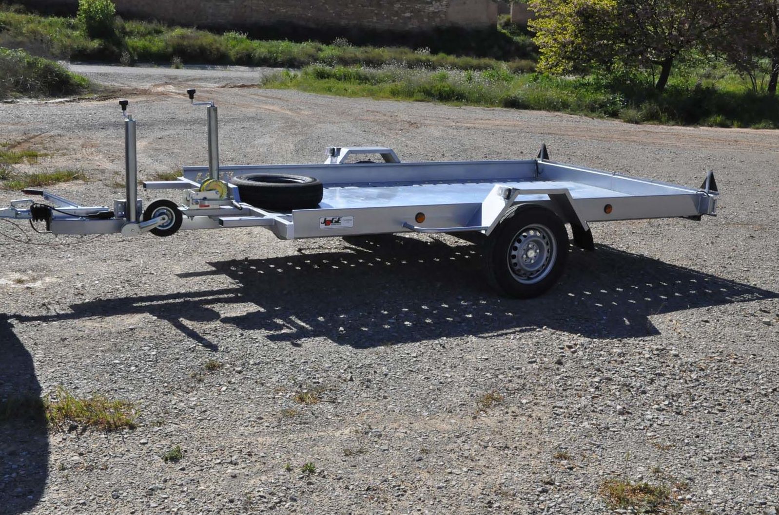 Plataforma basculante coches pequeños - Remolques JOGE Plataforma basculante coches pequeños - Remolques JOGE