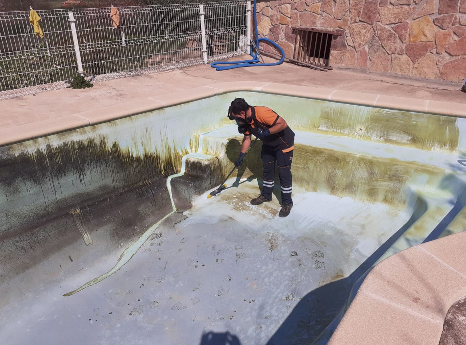 Limpieza de piscinas en Teruel