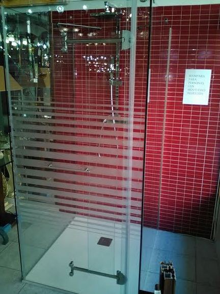 Mamparas de ducha para personas con movilidad reducida en Santurtzi Mamparas de ducha para personas con movilidad reducida en Santurtzi