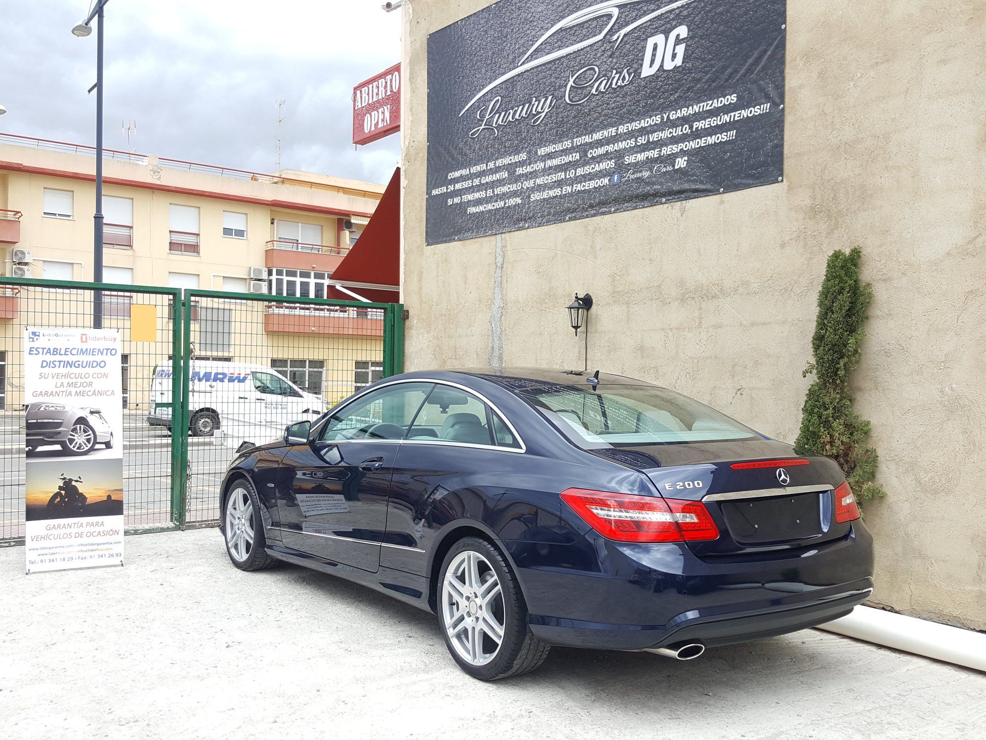Mercedes E: Venta de vehículos de Luxury Cars DG Mercedes E: Venta de vehículos de Luxury Cars DG