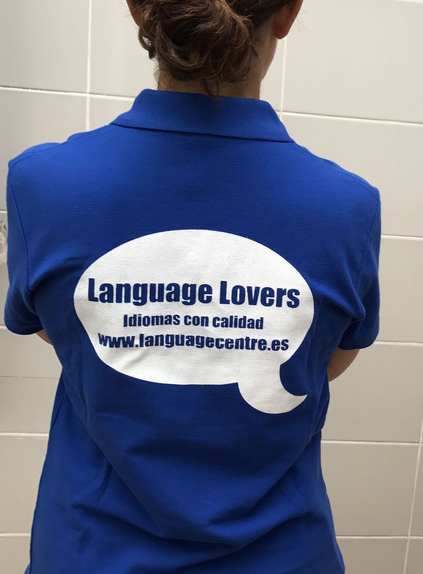 Language lovers }}
