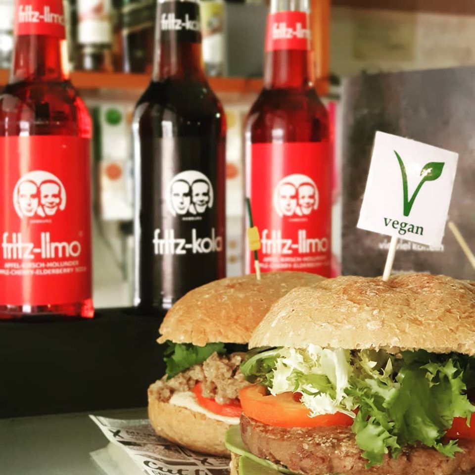 HAMBURGUESAS CASERAS: de Aquí & Ahora HAMBURGUESAS CASERAS: de Aquí & Ahora