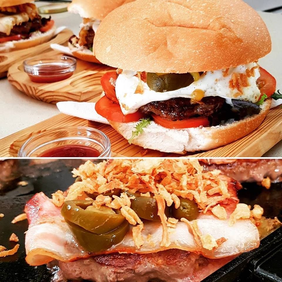 HAMBURGUESAS CASERAS: de Aquí & Ahora HAMBURGUESAS CASERAS: de Aquí & Ahora