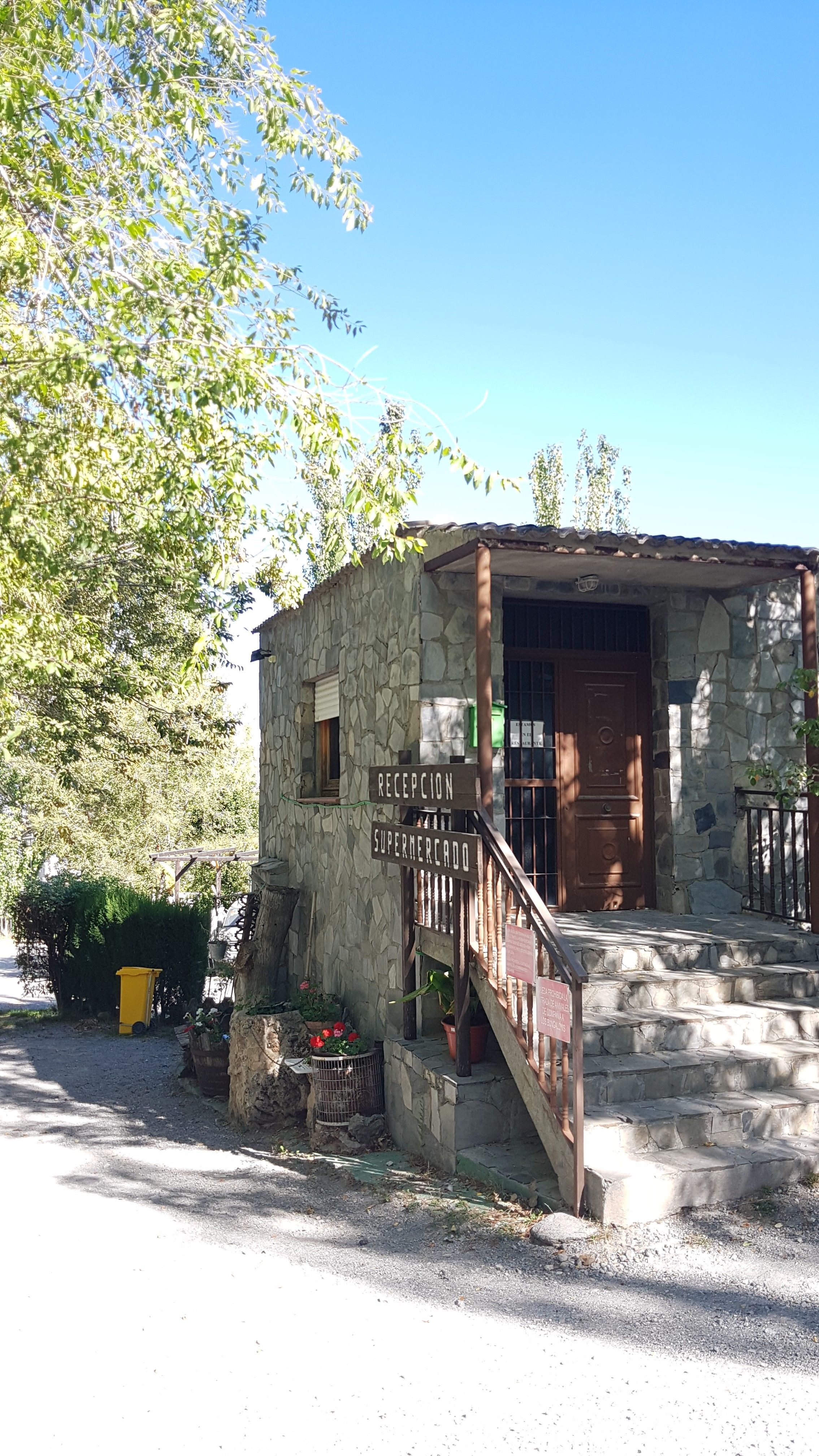 Interesting links: Services de Camping Ruta del Purche Interesting links: Services de Camping Ruta del Purche