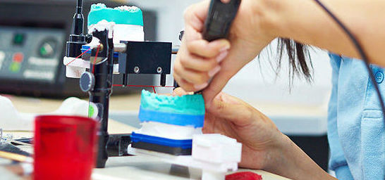 Clínica dental con Laboratorio propio Clínica dental con Laboratorio propio