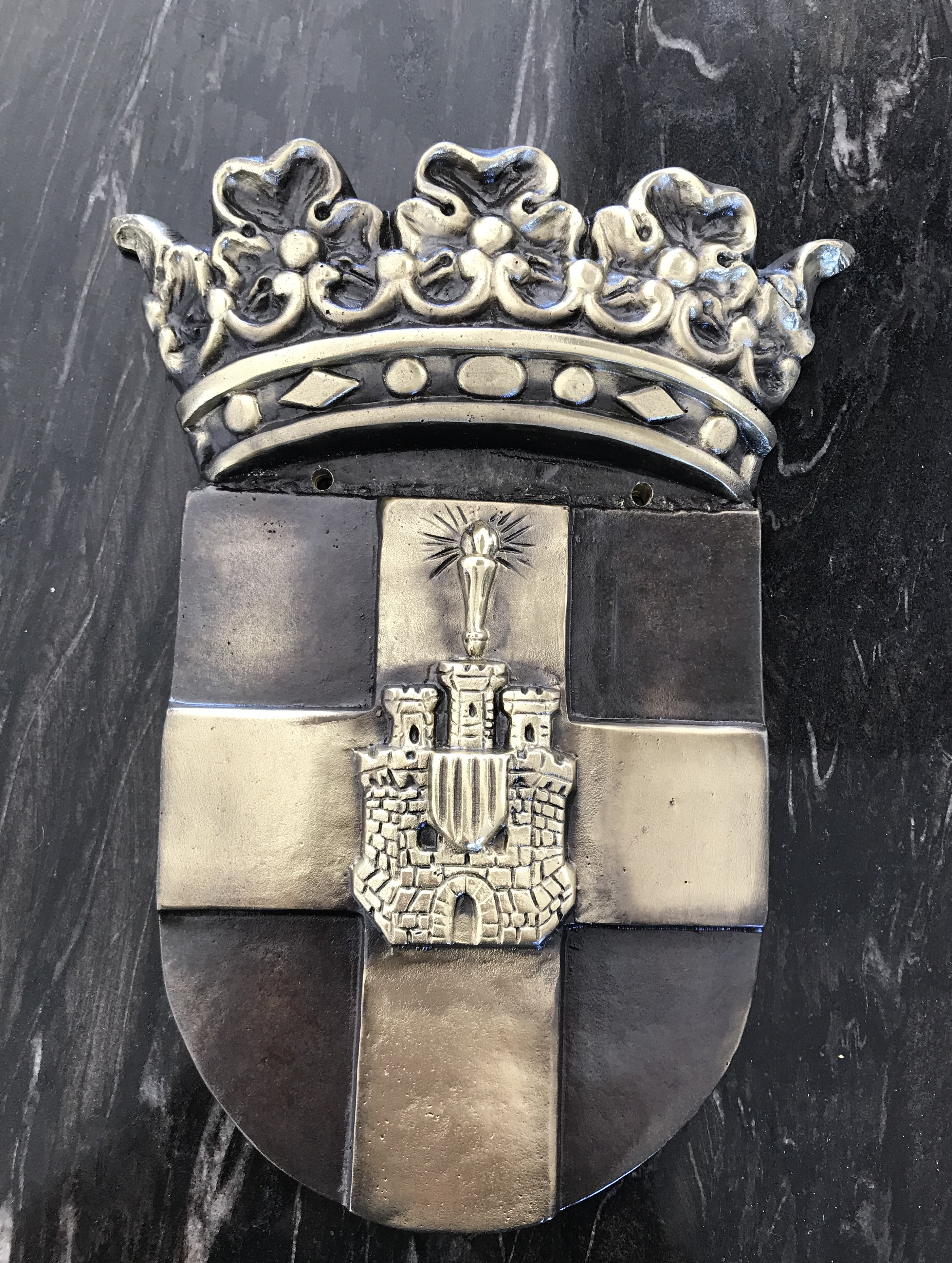 Escudos para Ayuntamientos: Servicios de fundición de Fundiciones Ferrer Escudos para Ayuntamientos: Servicios de fundición de Fundiciones Ferrer