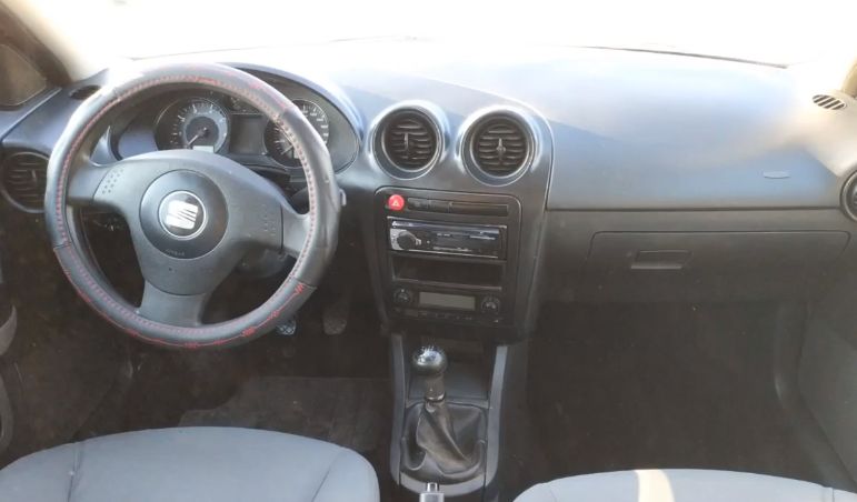 Seat Ibiza: Catálogo de Chapa y Pintura El Chachi Seat Ibiza: Catálogo de Chapa y Pintura El Chachi